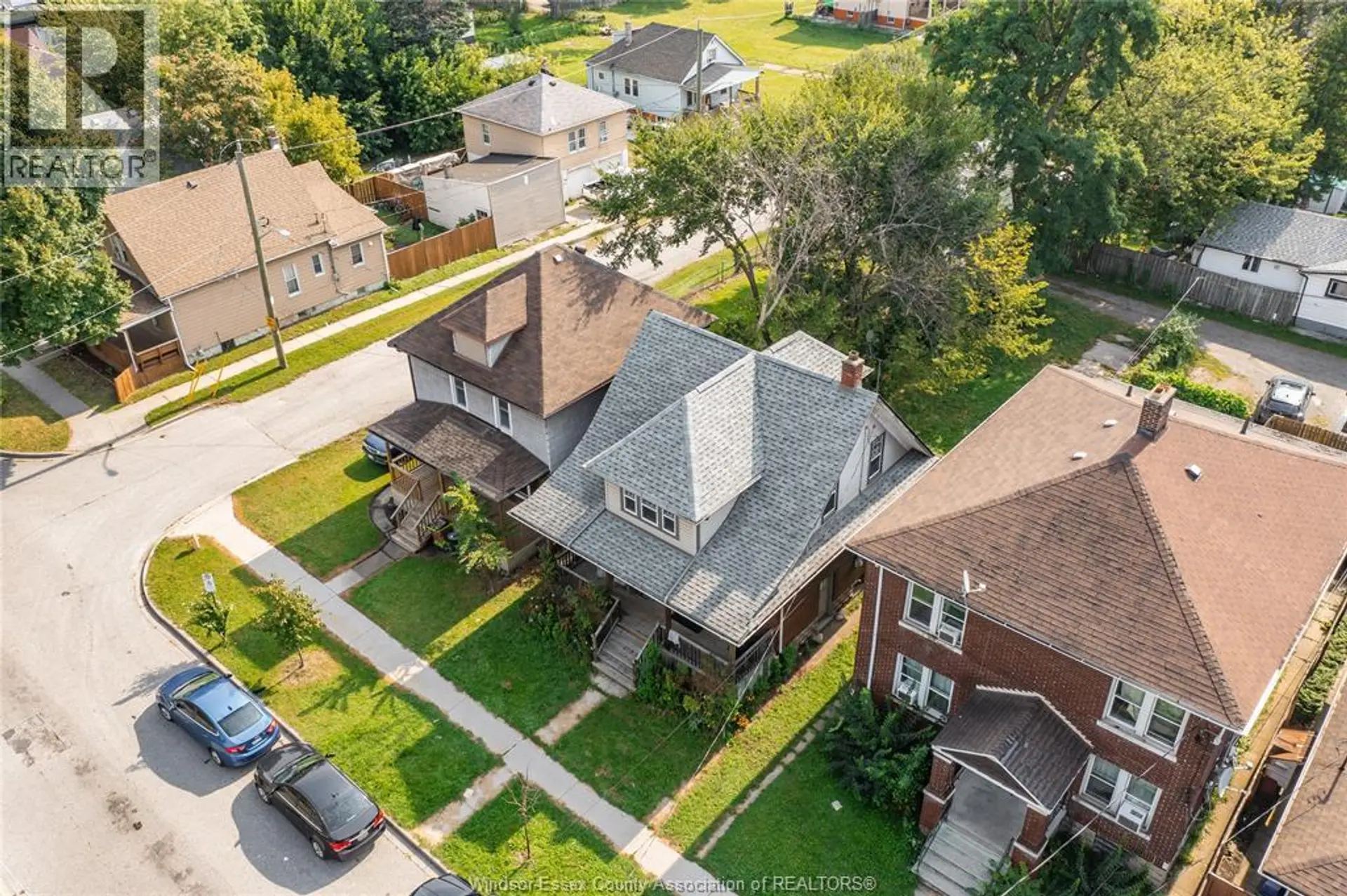 3245 BABY STREET - Image 3