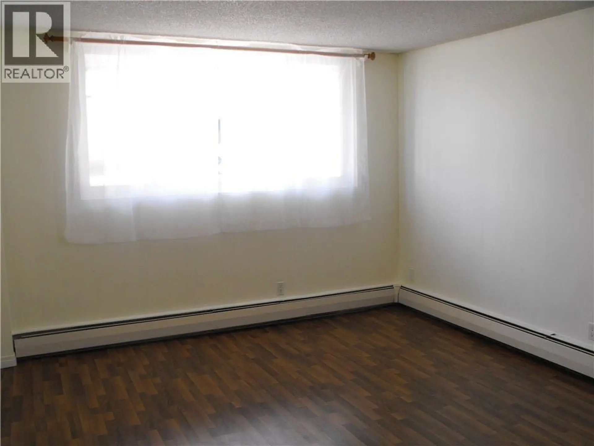 #104 1143 37 STREET SW - Image 4