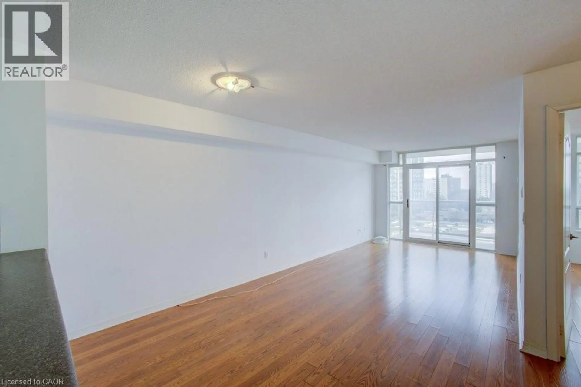 #802 3650 KINGSTON ROAD - Image 9