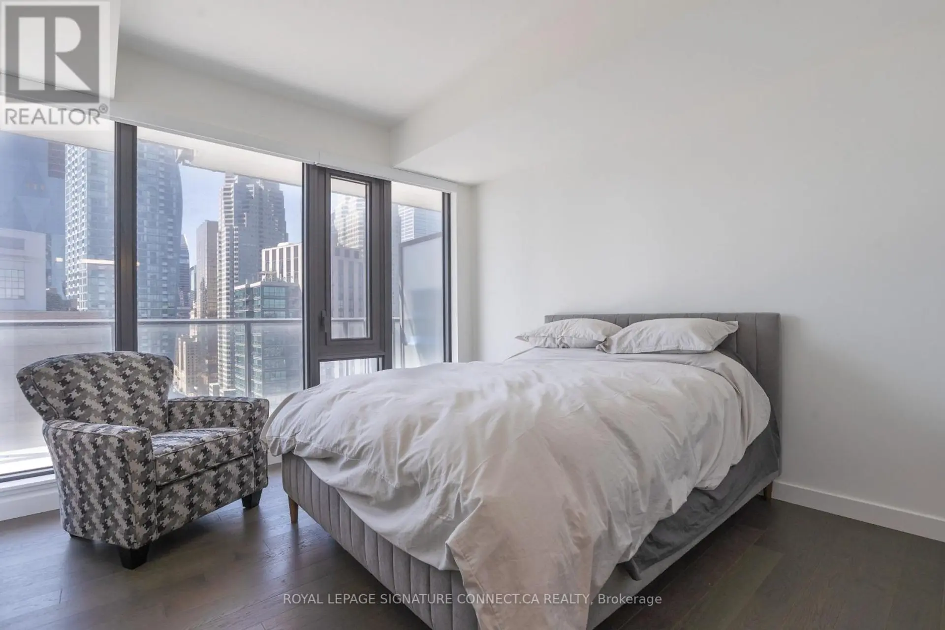 #2703 2A CHURCH STREET - Image 11