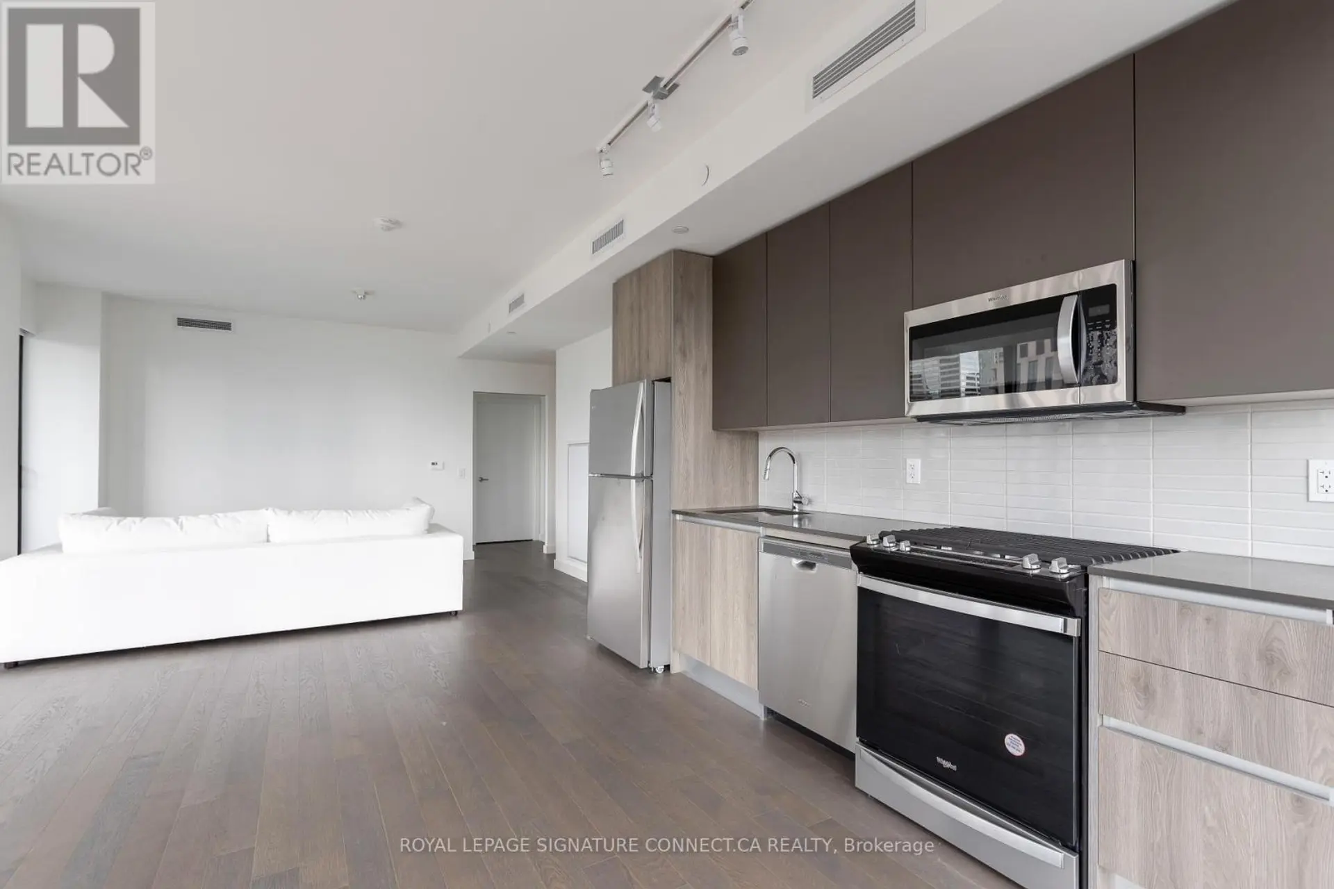 #2703 2A CHURCH STREET - Image 3