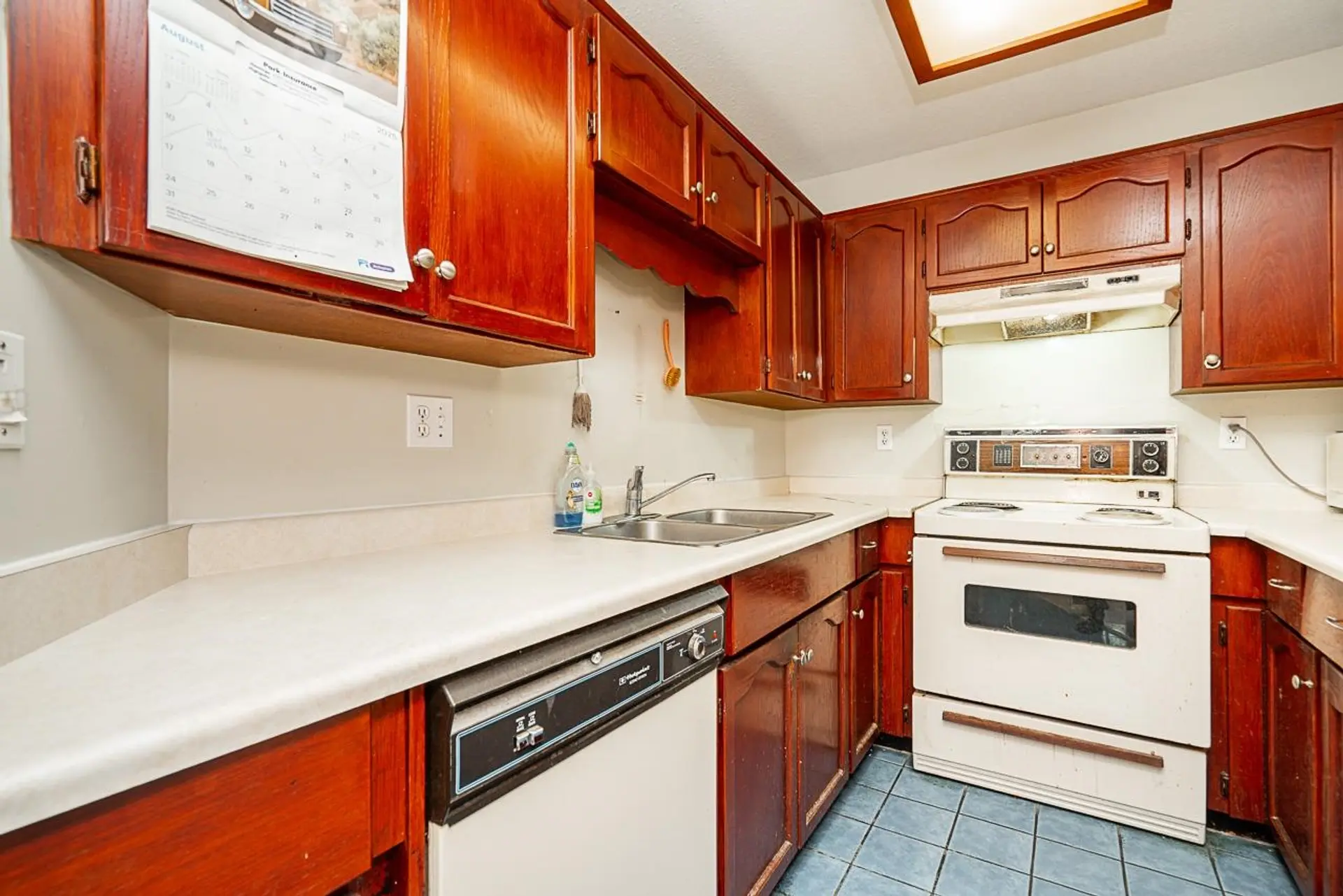 5150 Hastings Street - Image 9