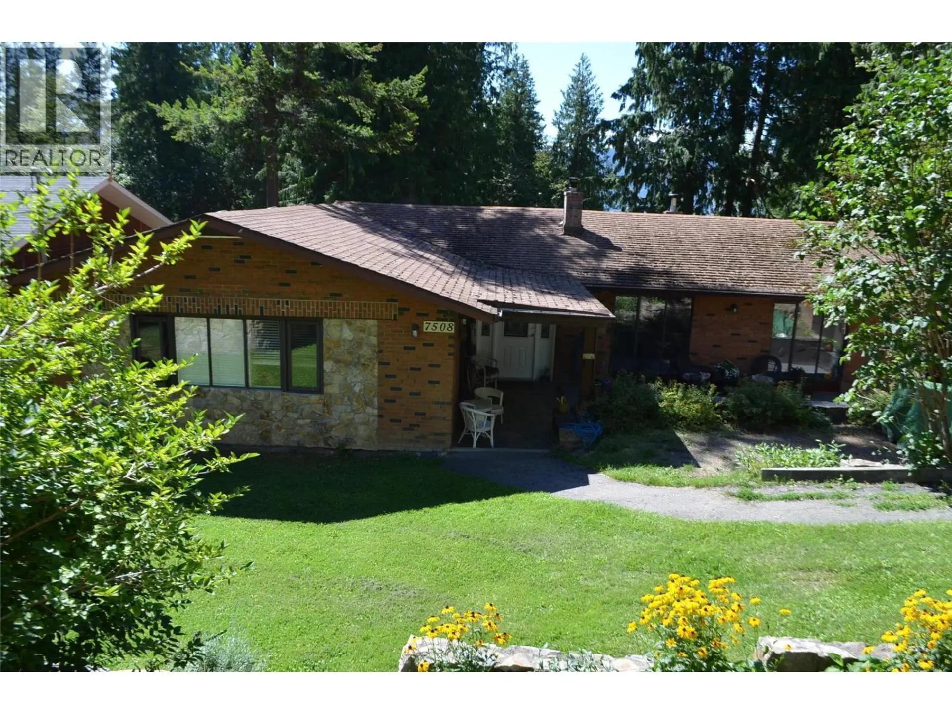 Property at 7508 Crowfoot Drive, Anglemont, BC