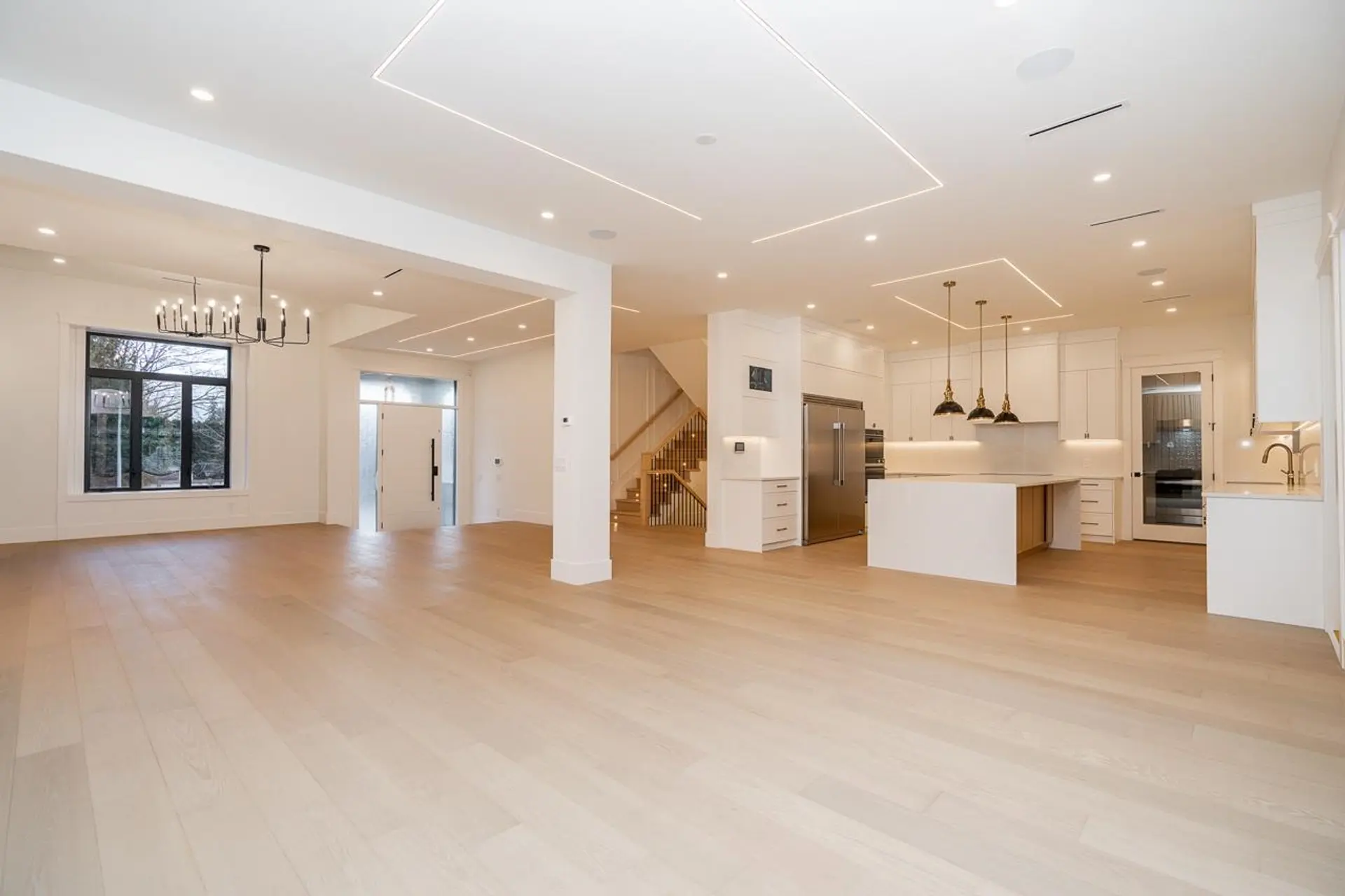 19730 33a Avenue - Image 3