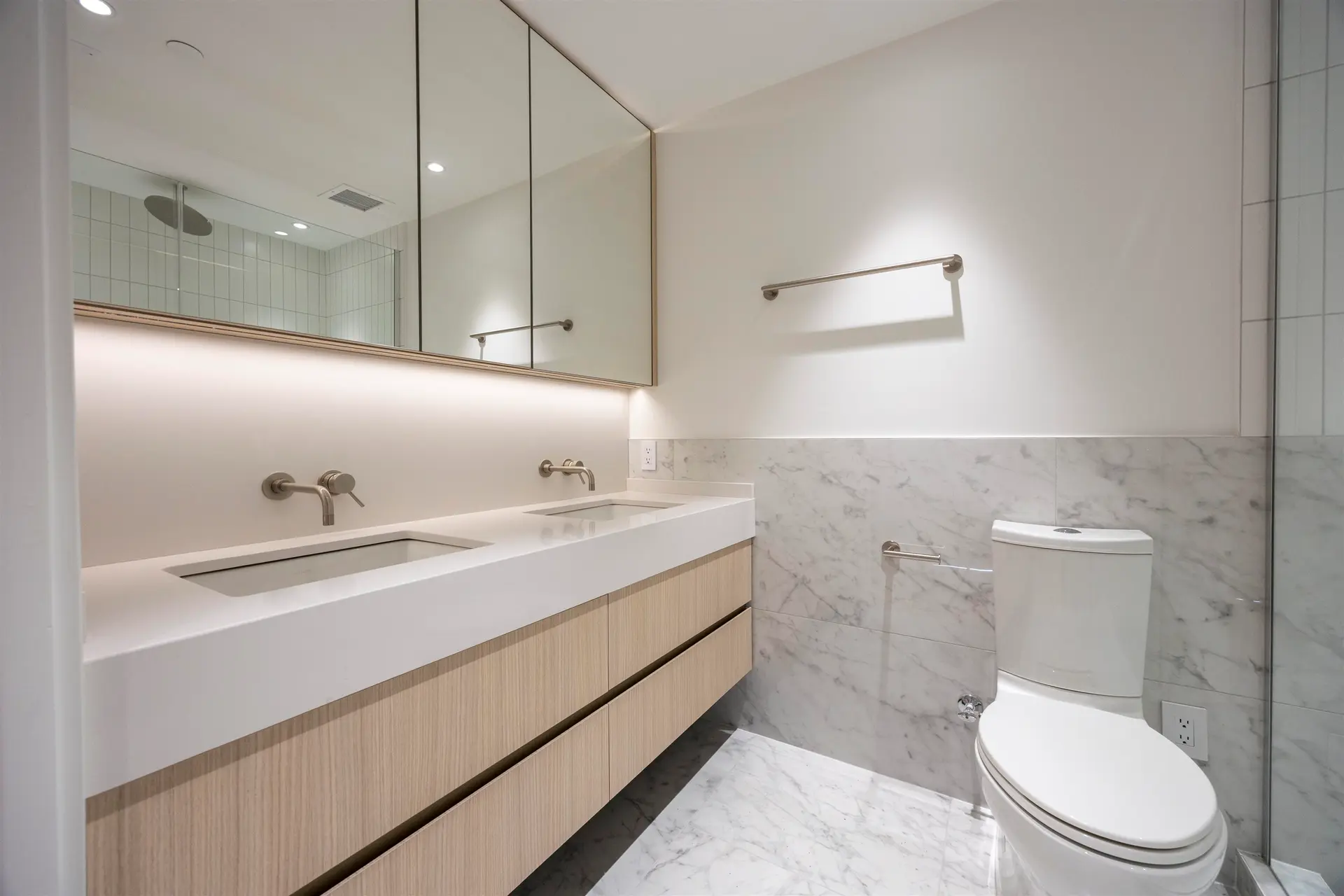 #203 778 W 27th Avenue - Image 6