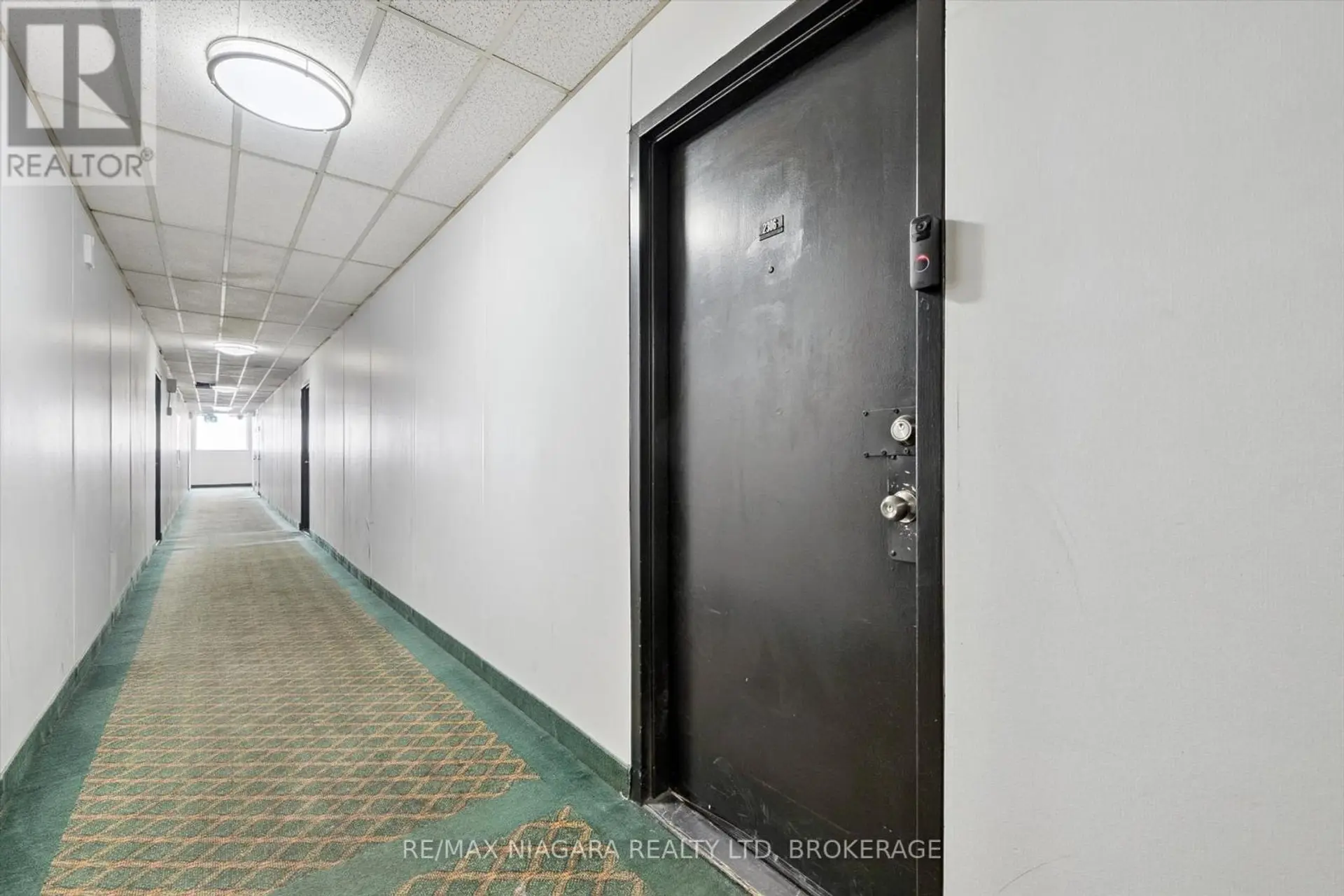 #2306 340 DIXON ROAD - Image 2