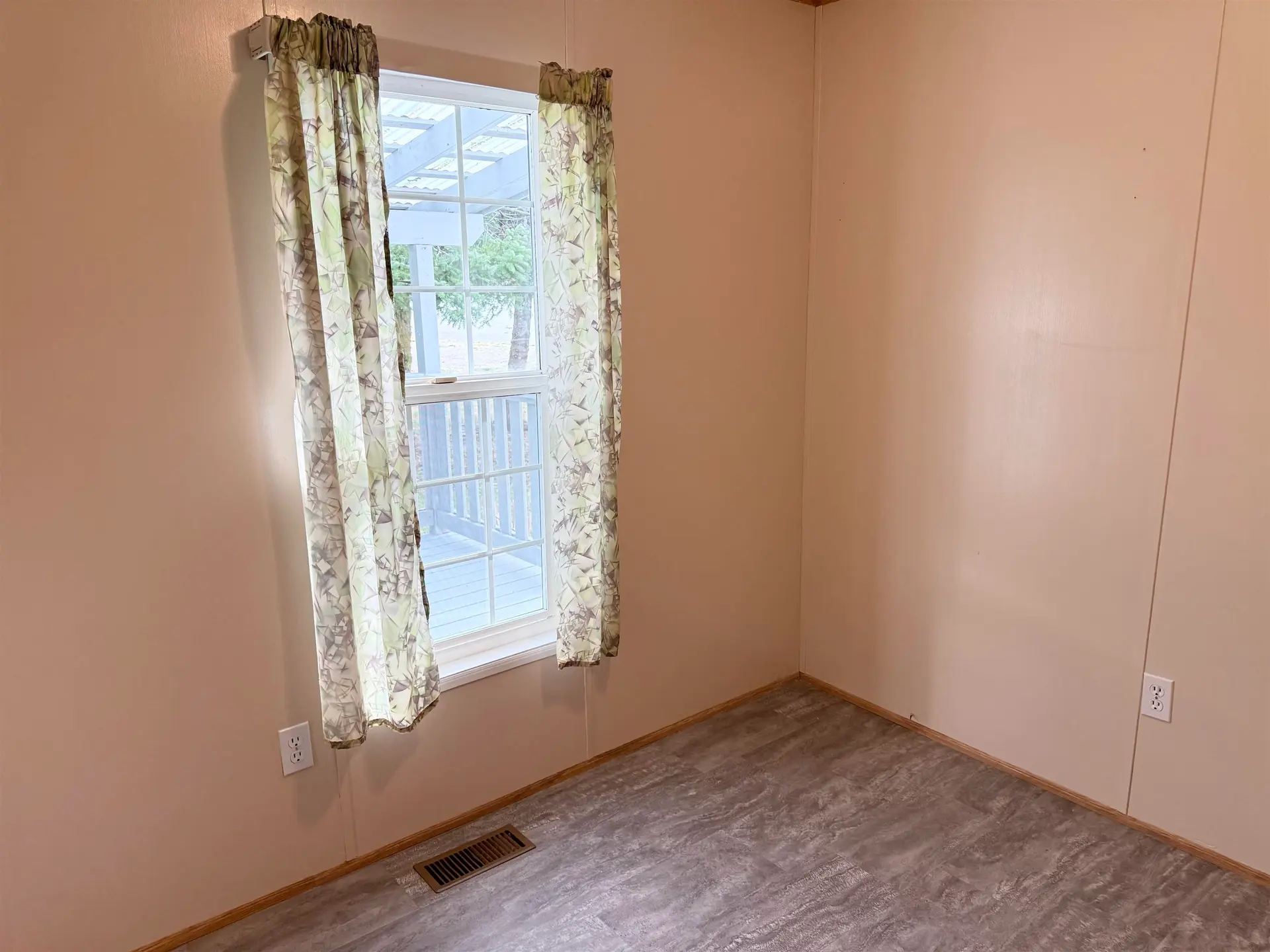 #96 1413 Sunshine Coast Highway - Image 14