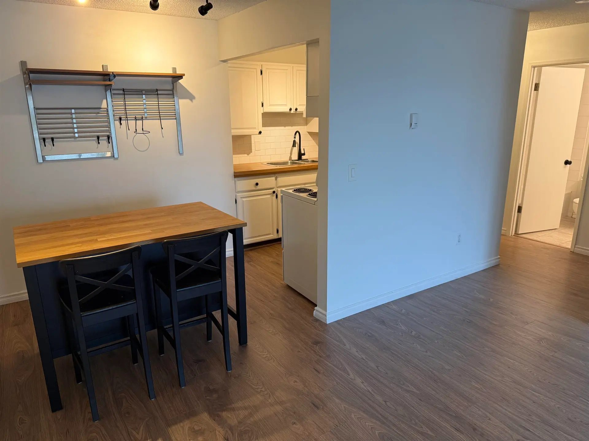 #401 1066 E 8 Avenue - Image 10