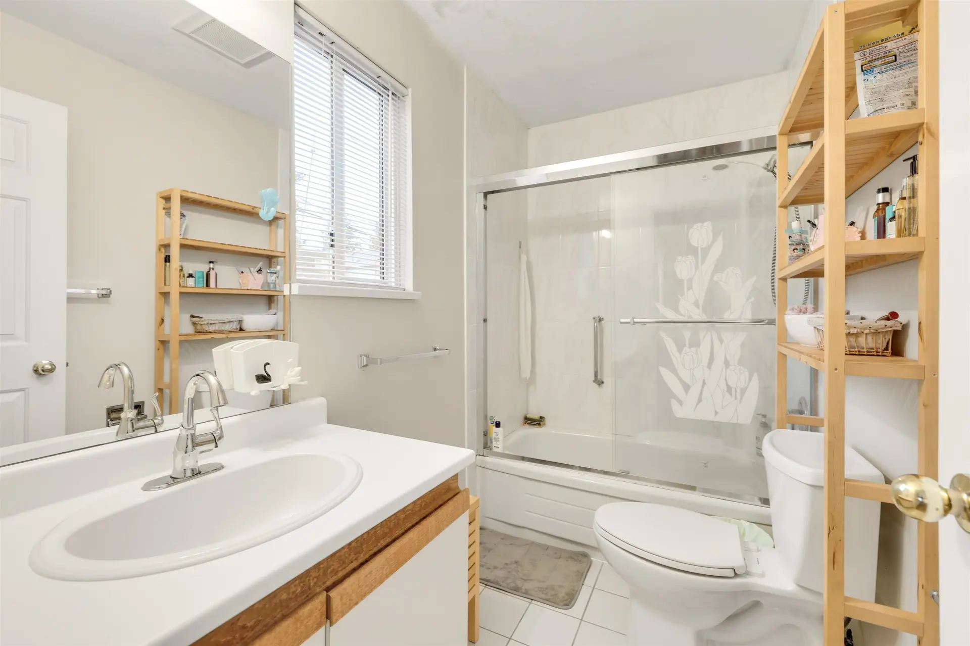 819 W 70th Avenue - Image 13