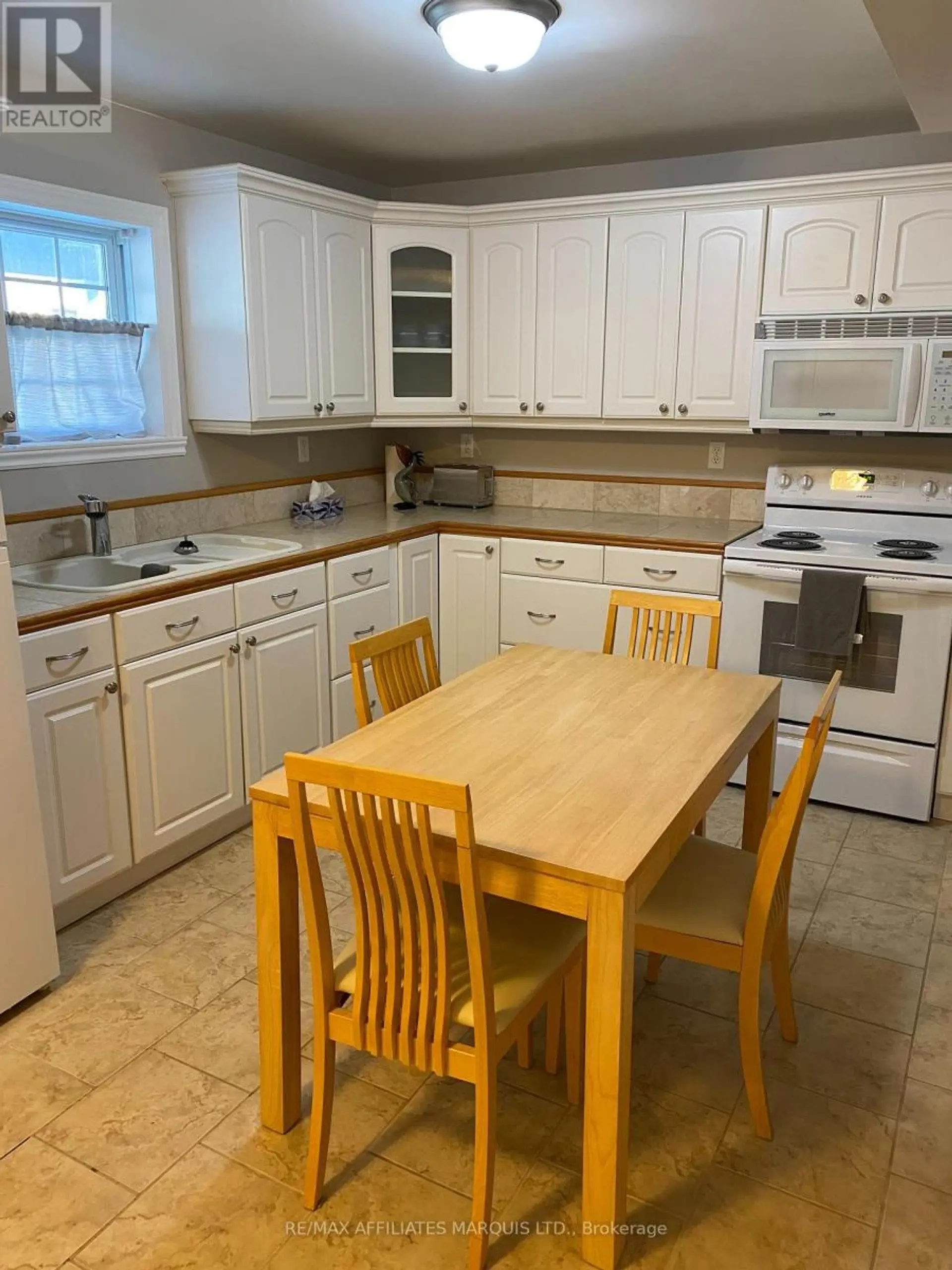 7 PARK STREET - Image 5