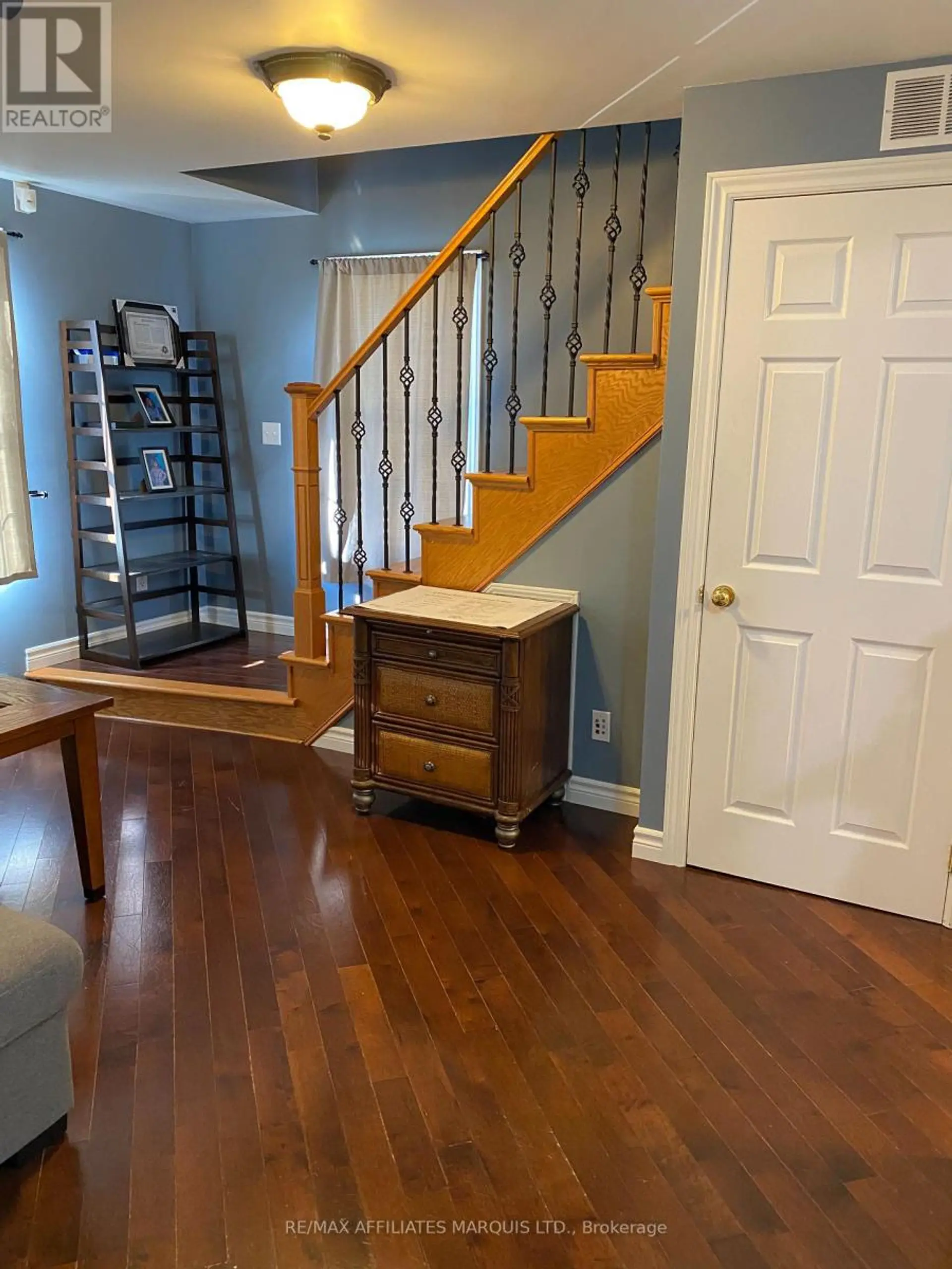 7 PARK STREET - Image 7