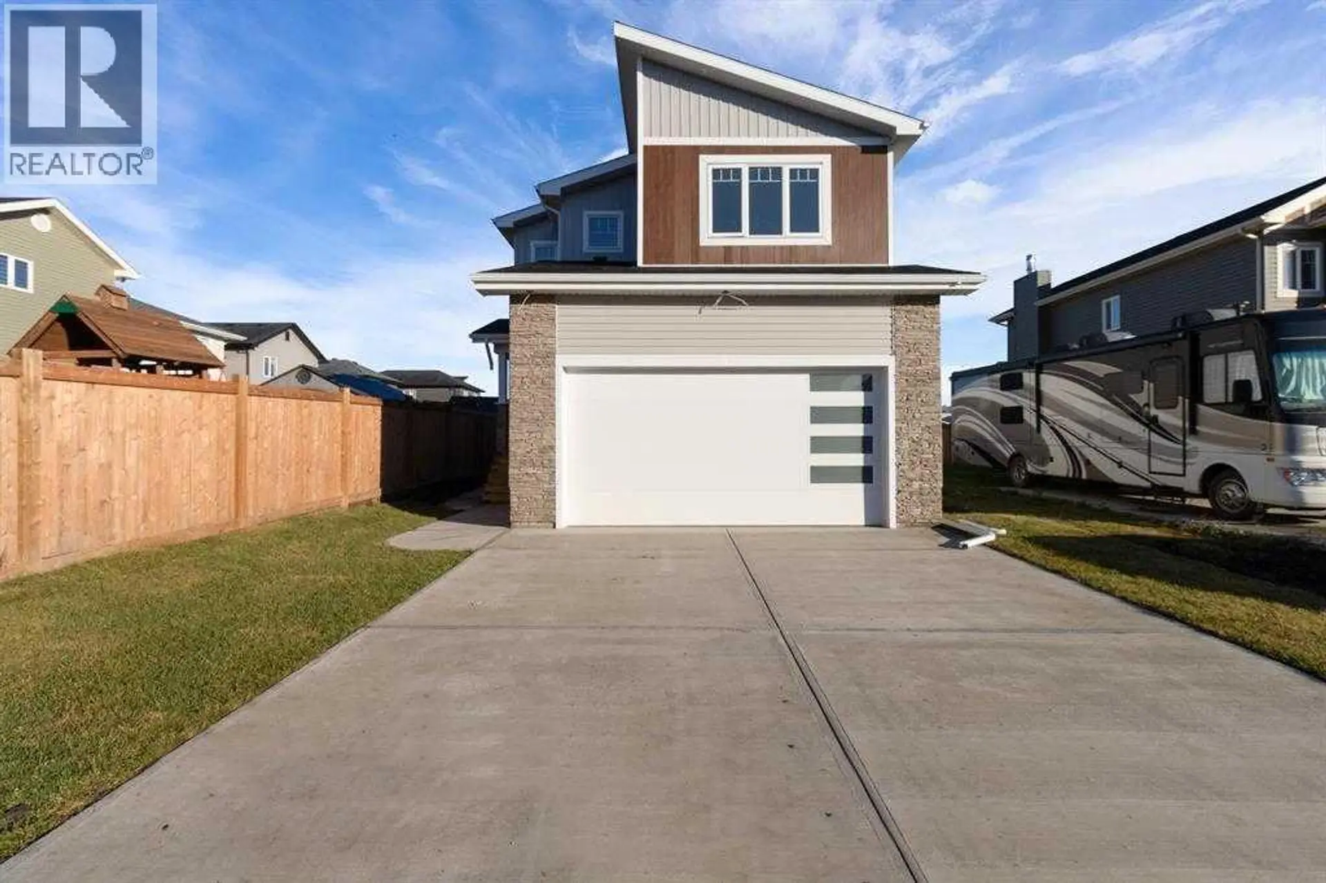 229 SILTSTONE PLACE - Image 1