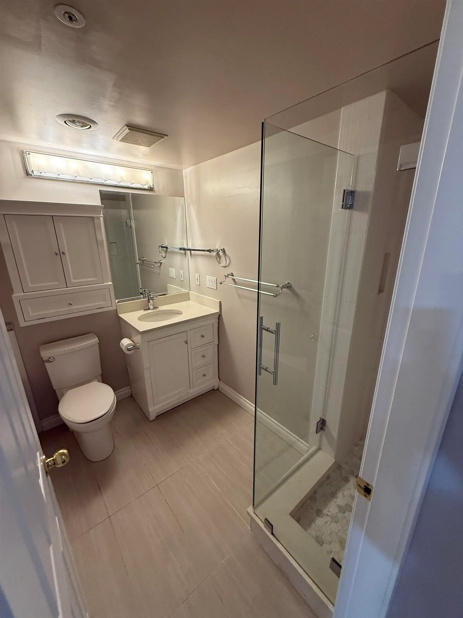#211 5723 Balsam Street - Image 9