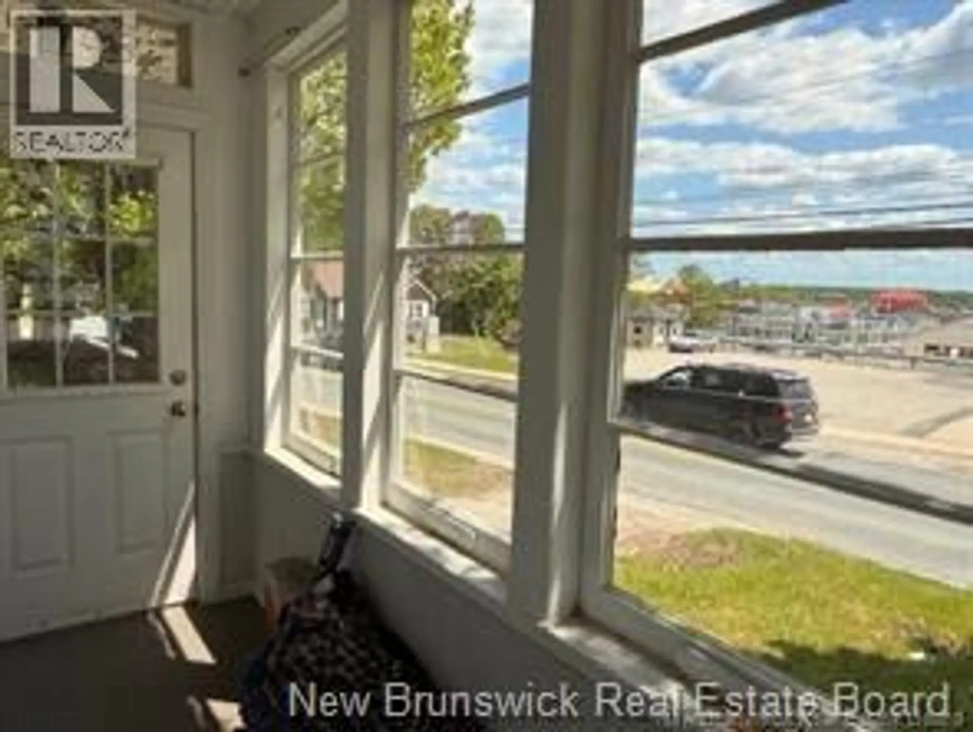 519 King George Hwy - Image 13