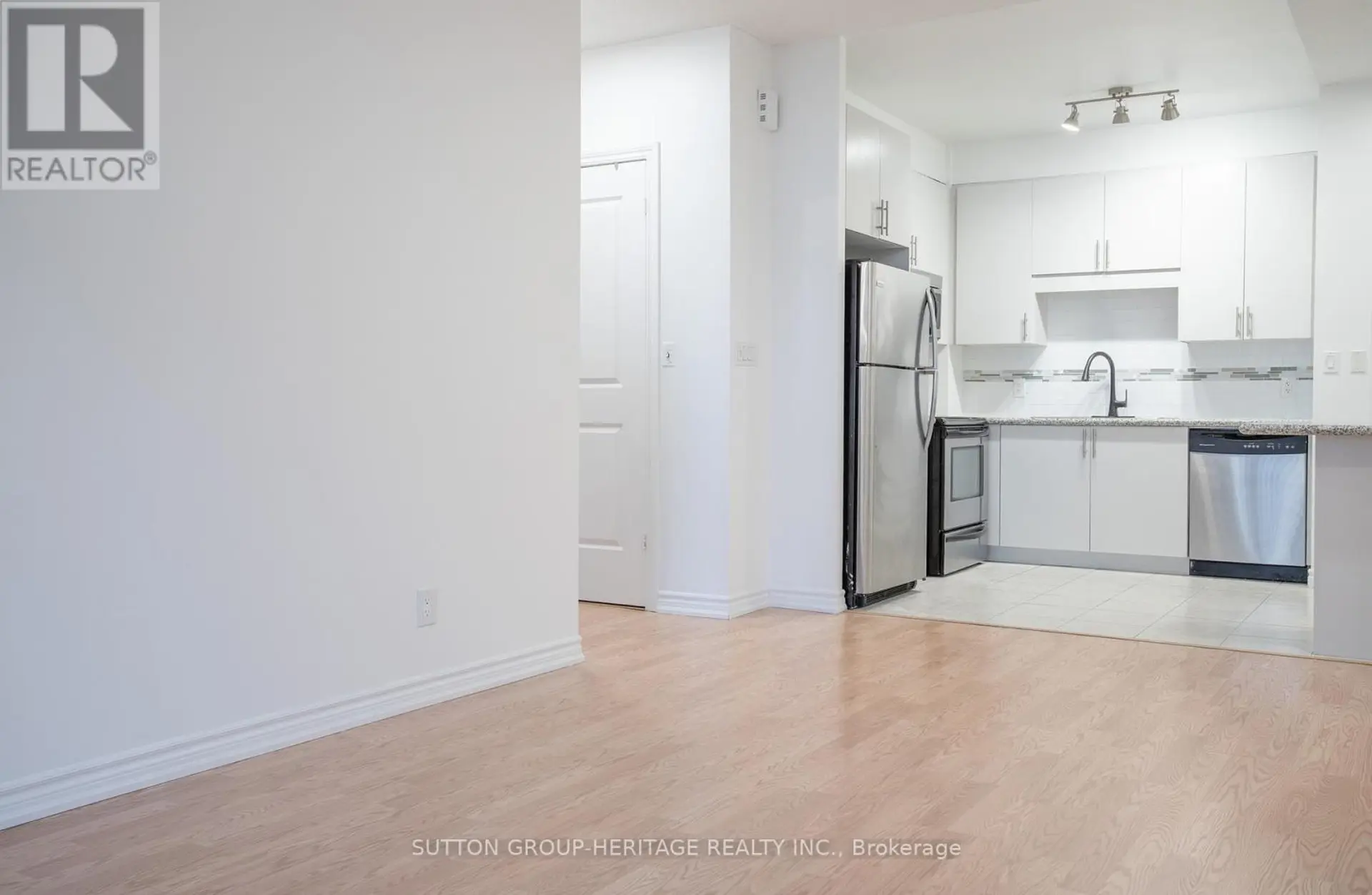 #1609 133 WYNFORD DRIVE - Image 9
