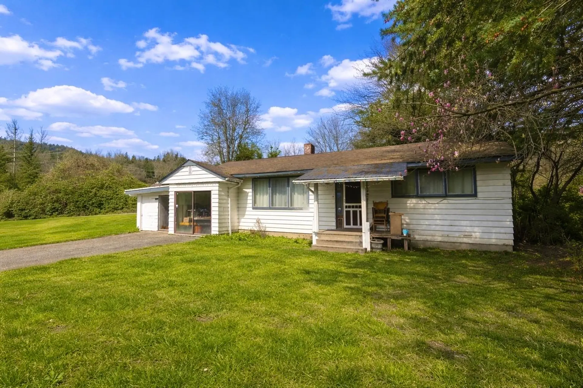 37795 North Parallel Road - Image 3
