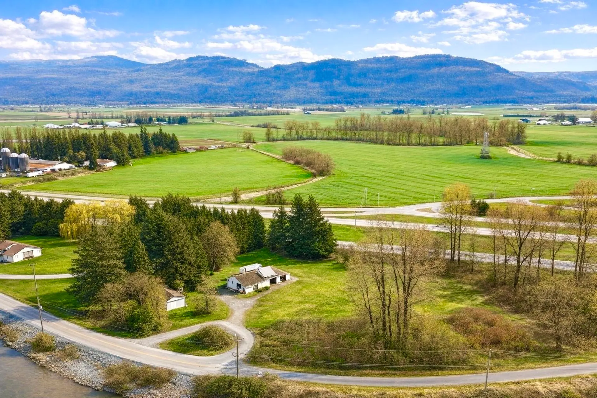 Property at 37795 North Parallel Road, Abbotsford, BC