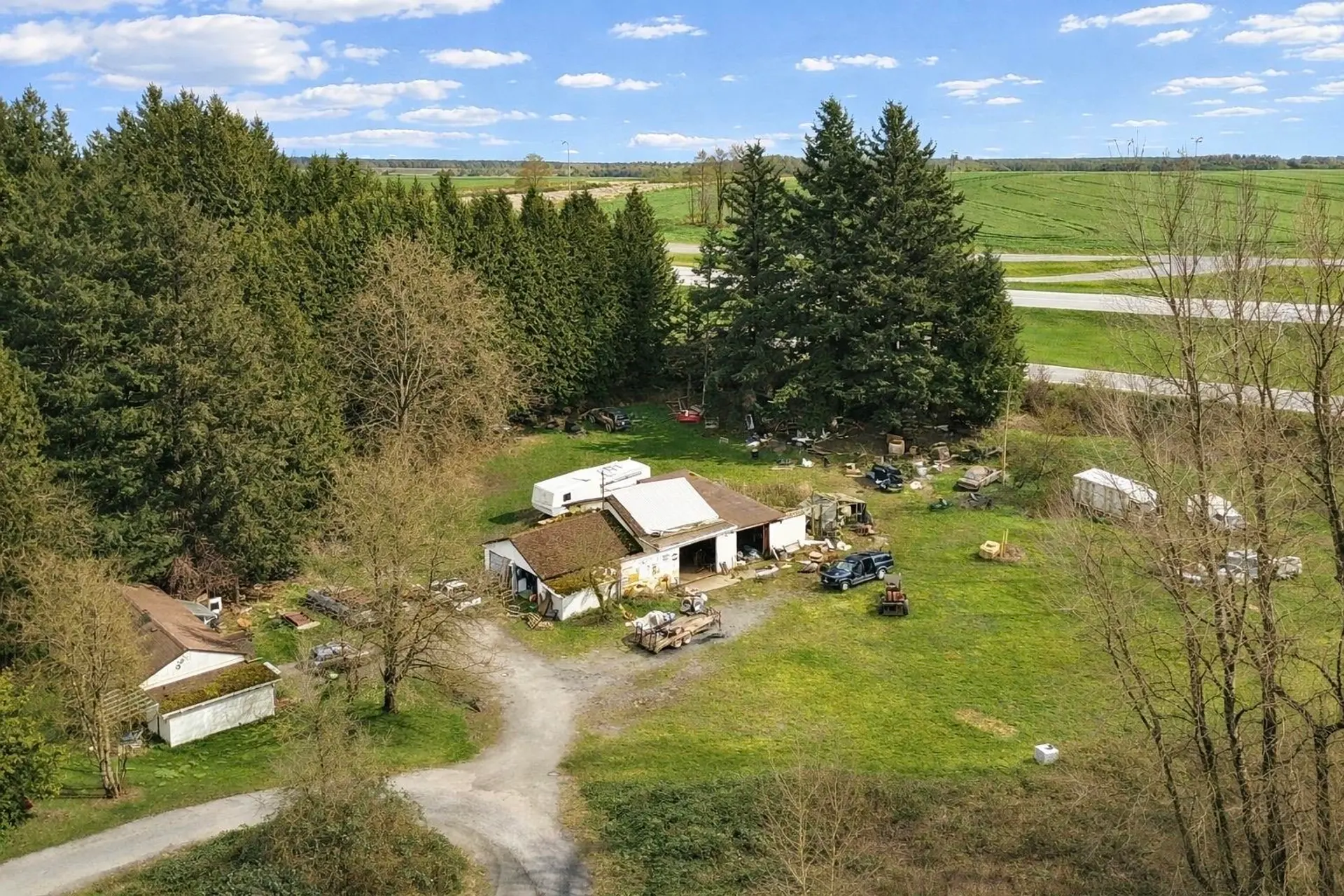 37795 North Parallel Road - Image 15
