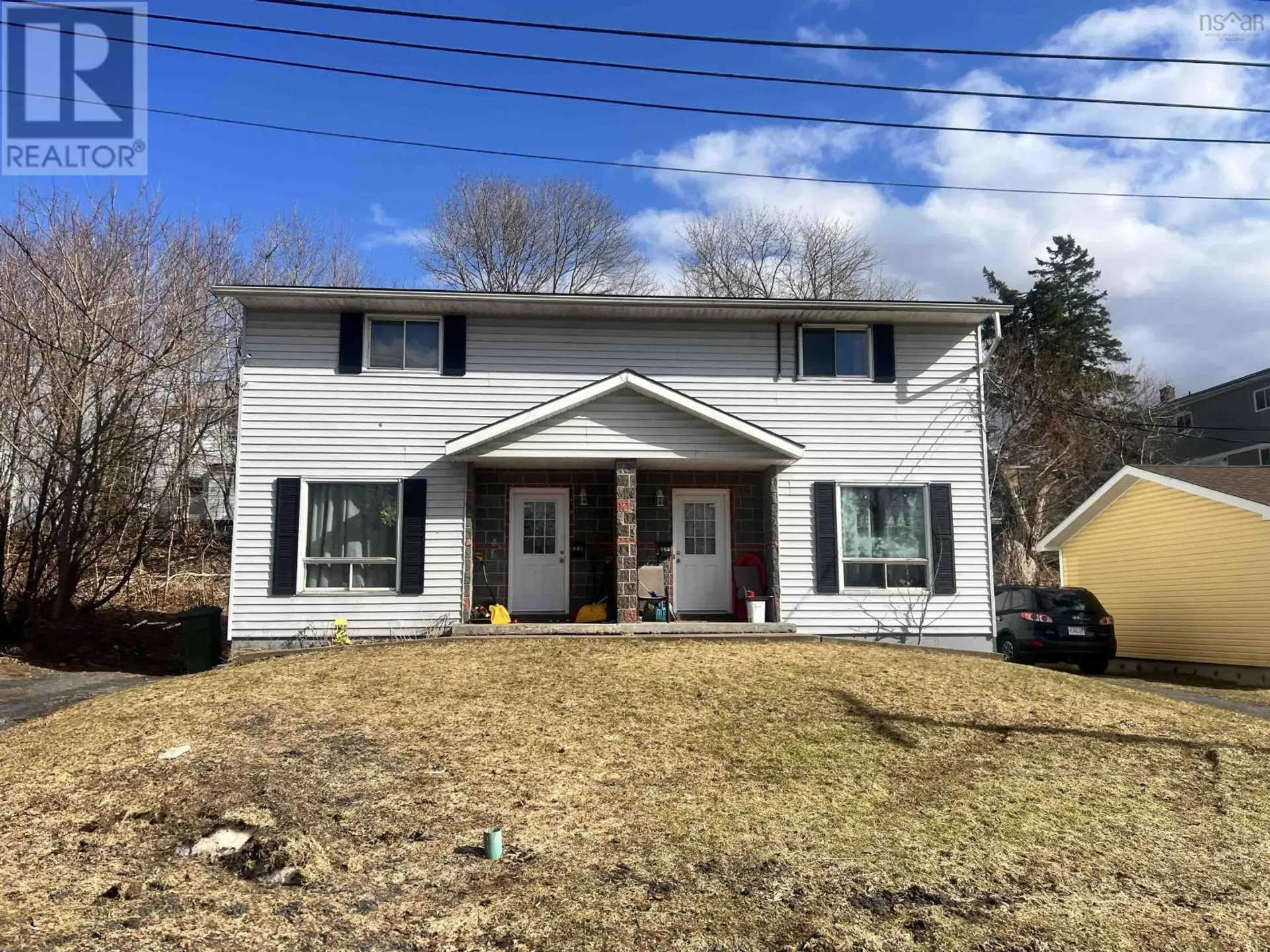 520/526 PLEASANT STREET - Image 1