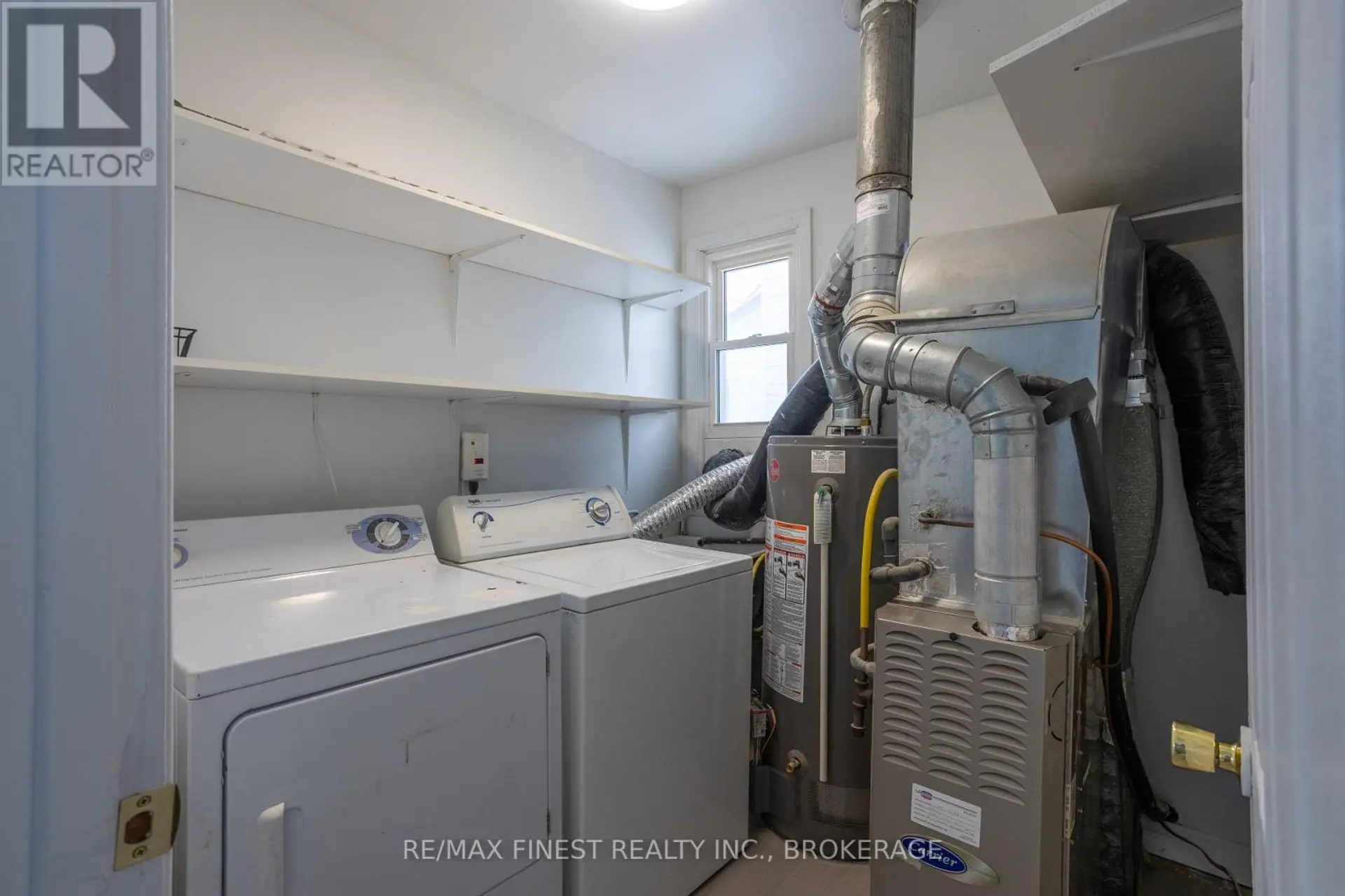 559 MACDONNELL STREET - Image 11