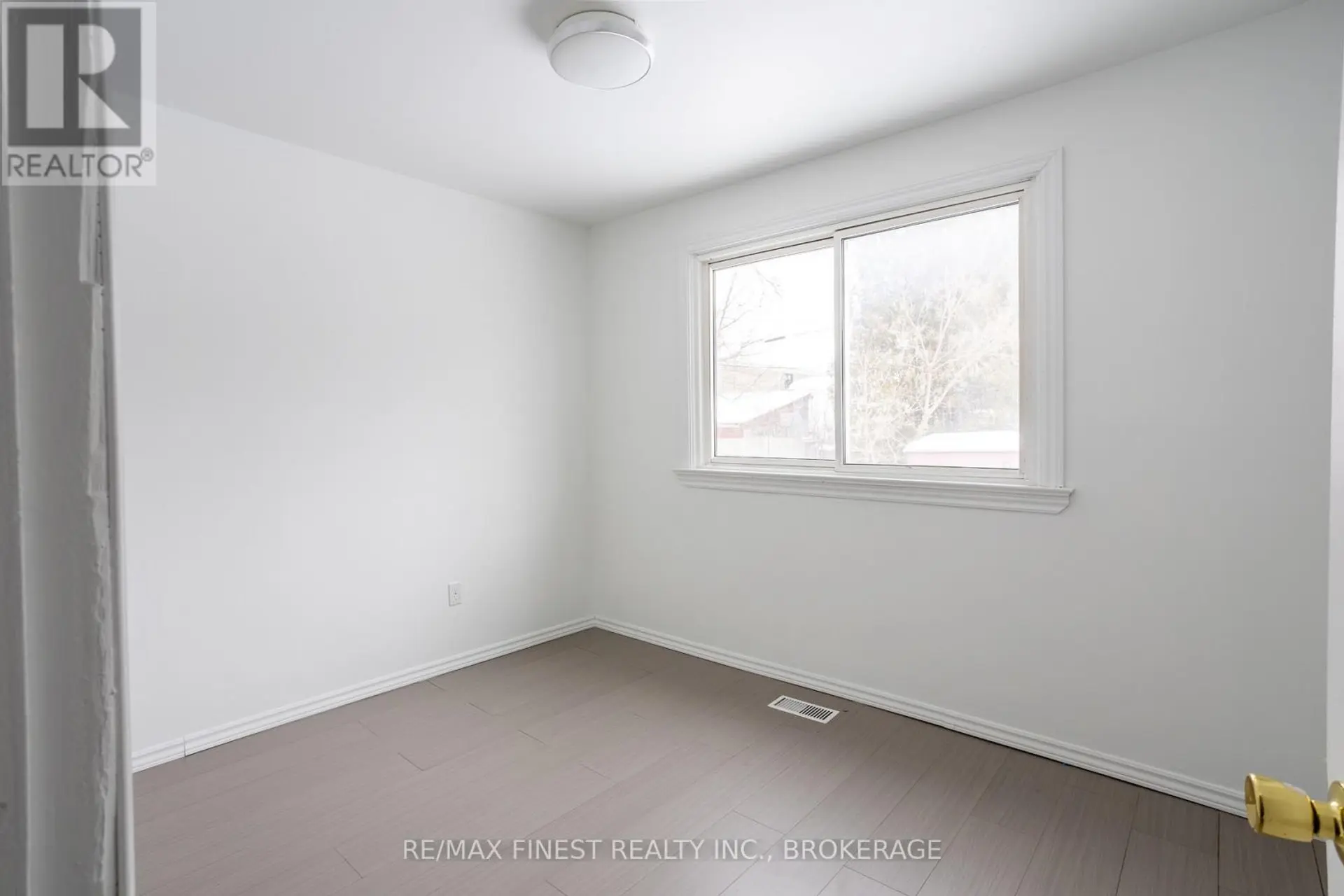 559 MACDONNELL STREET - Image 6