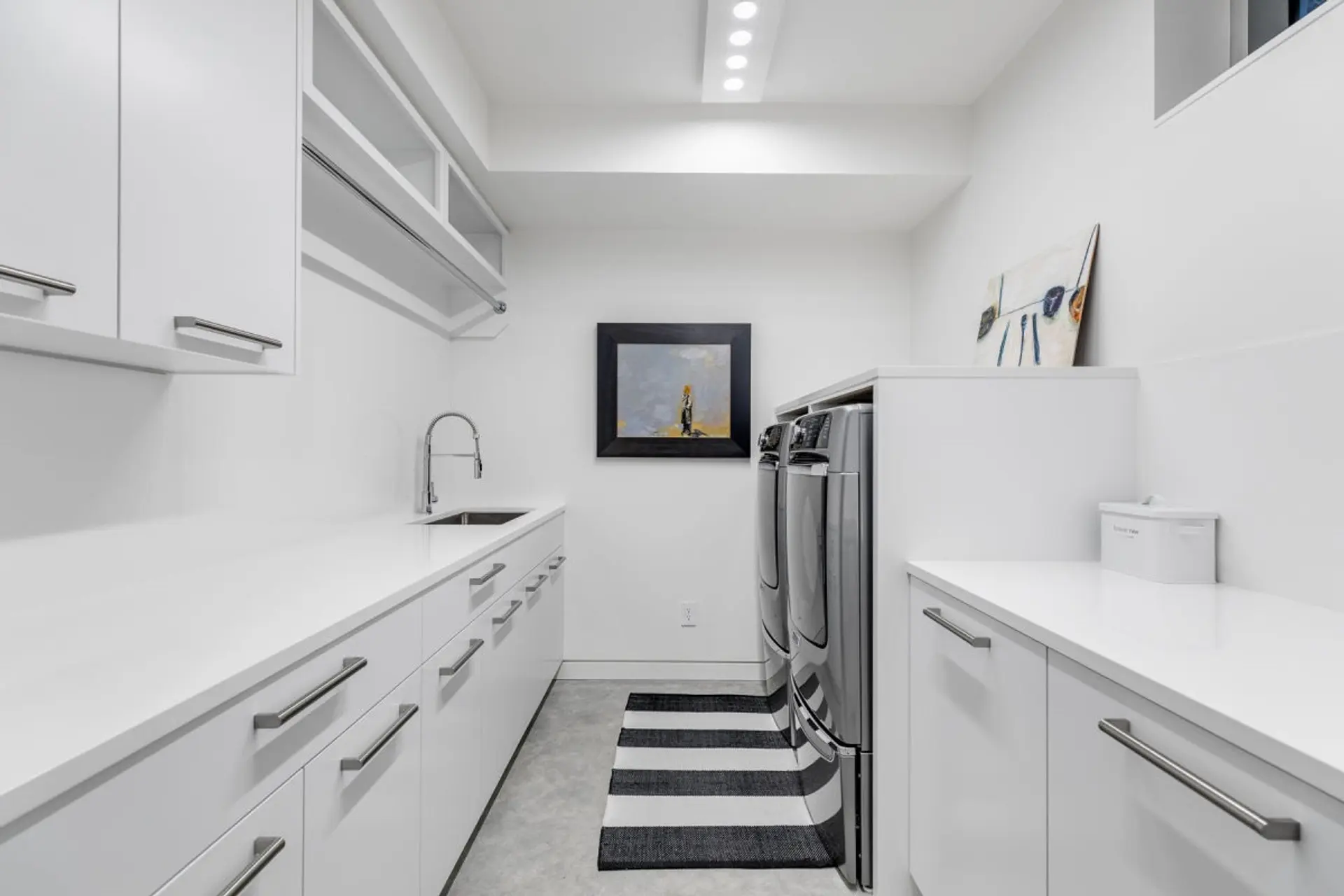 2893 Bellevue Avenue - Image 17