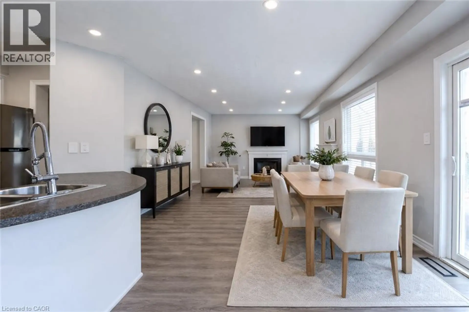 7 HOLLINRAKE AVENUE - Image 5