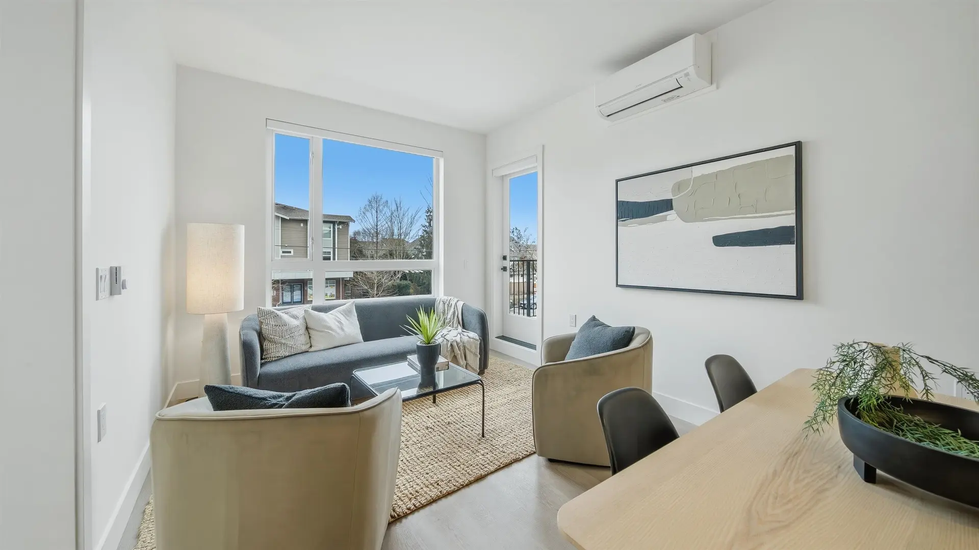 #B224 8230 208b Avenue - Image 2