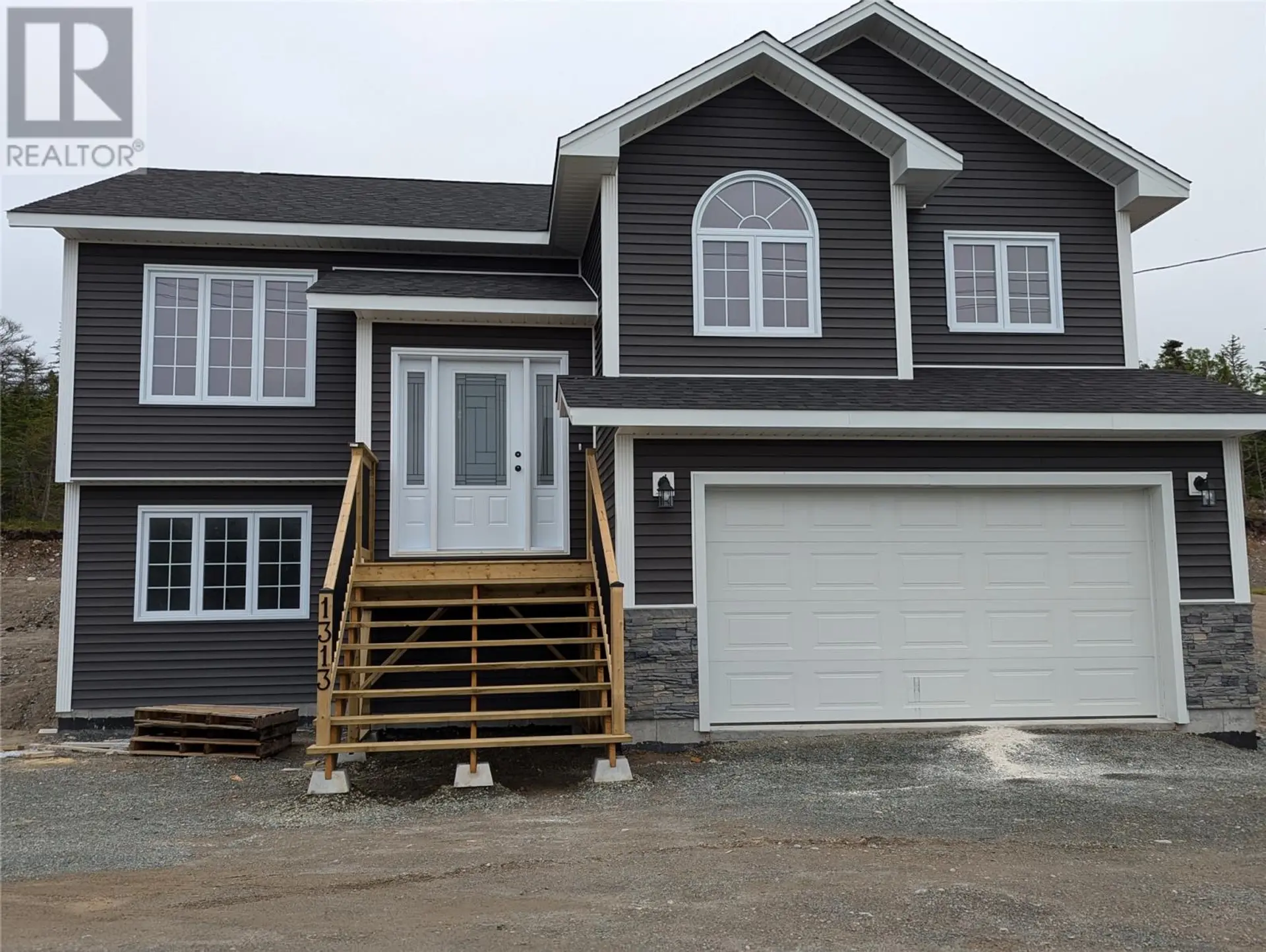 39 SWANSEA STREET - Image 1