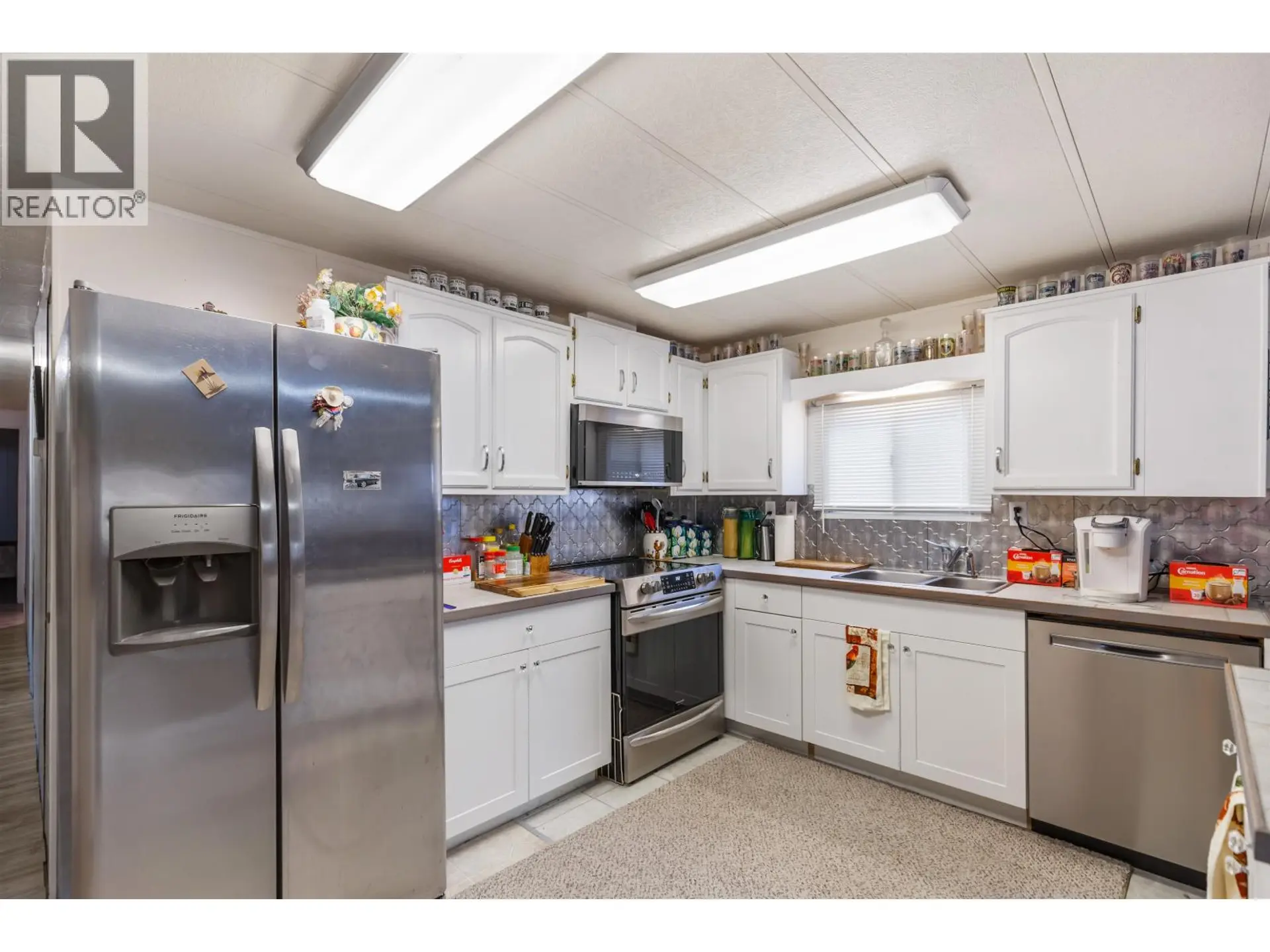 #5 3480 PIERREROY ROAD - Image 2