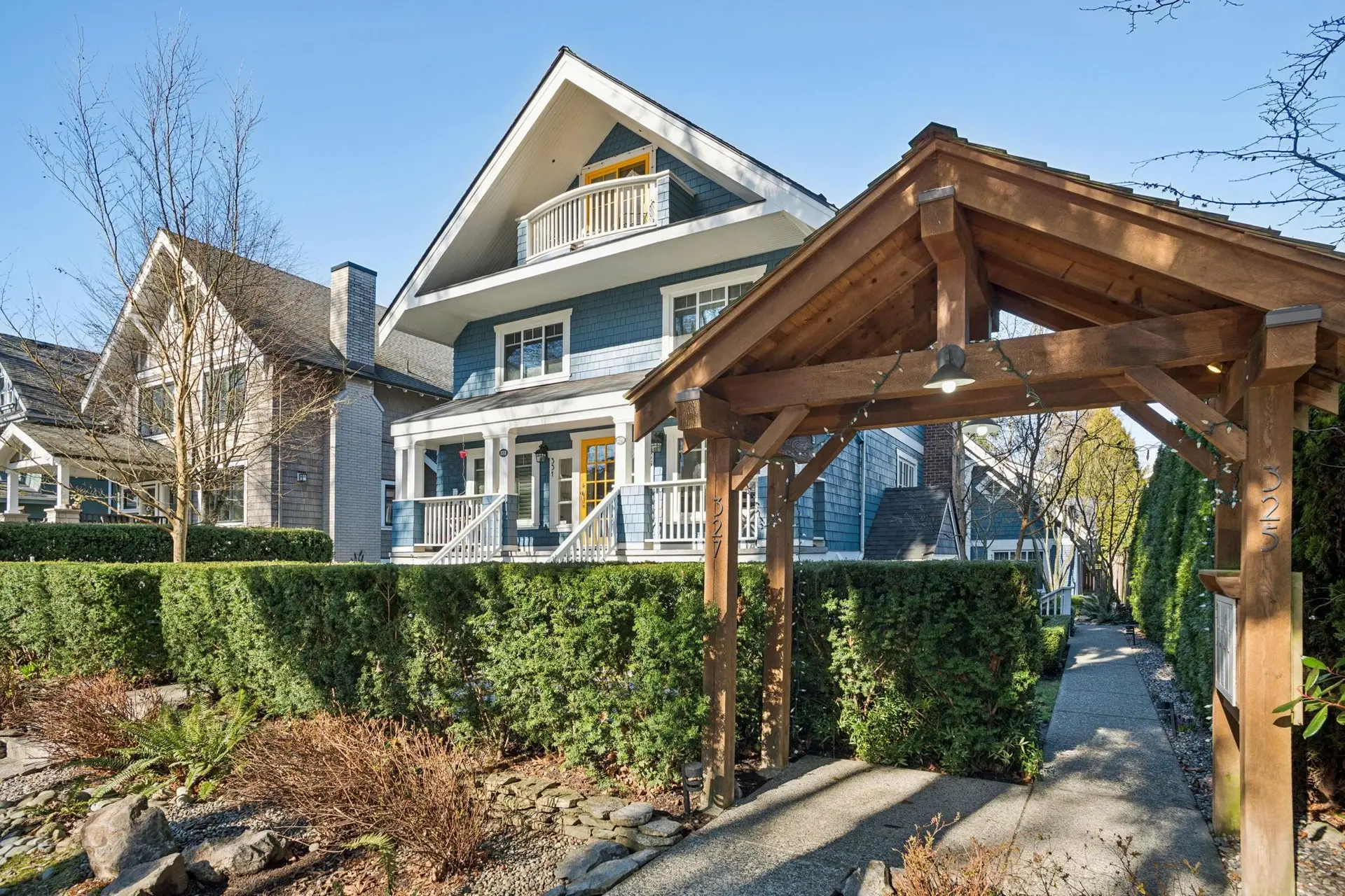 Property at 327 W 15th Avenue, Vancouver, BC