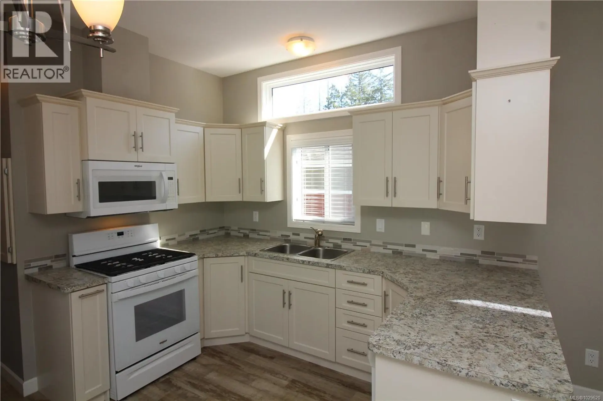 #365 3042 River Rd - Image 5