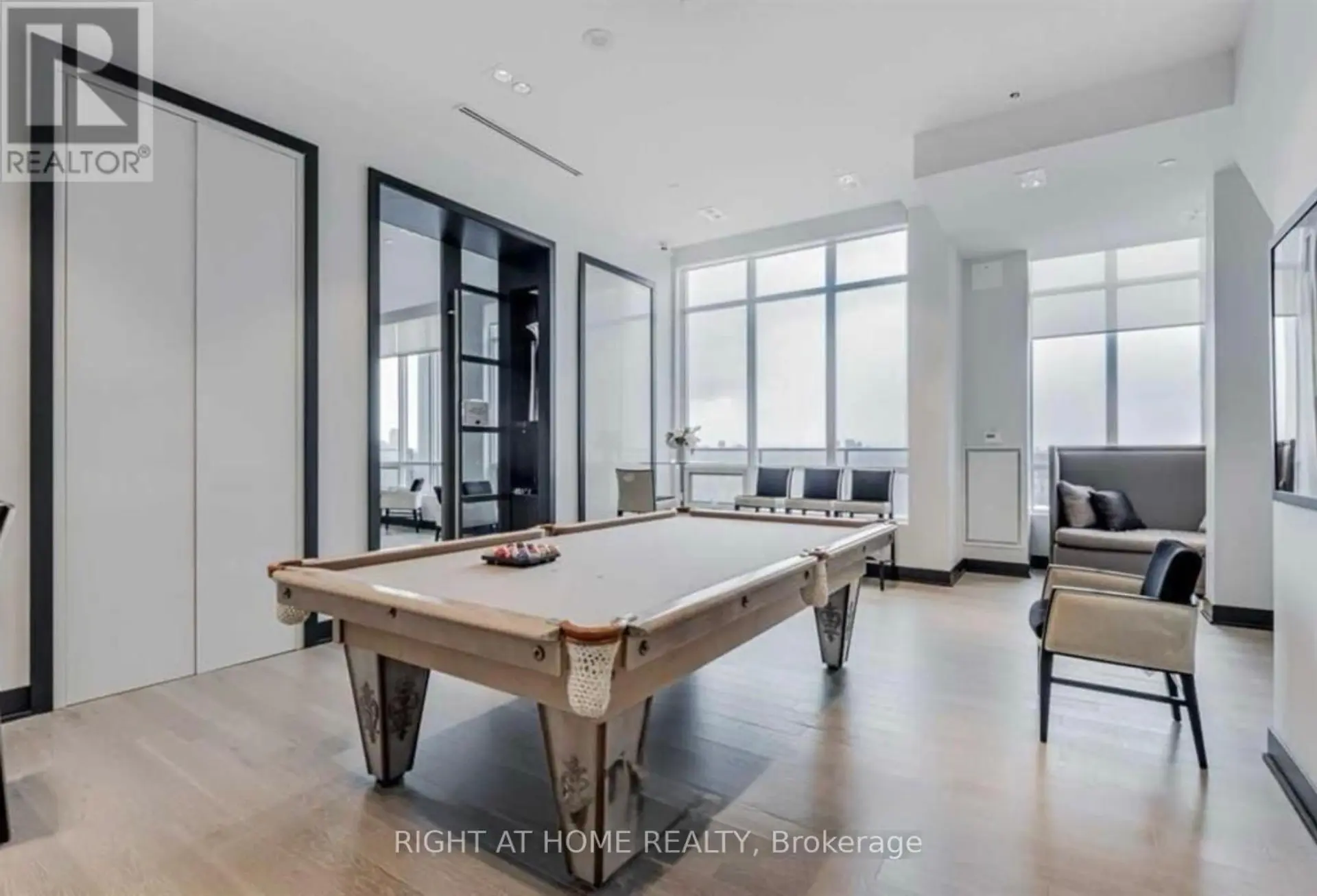 #228 399 SPRING GARDEN AVENUE - Image 17
