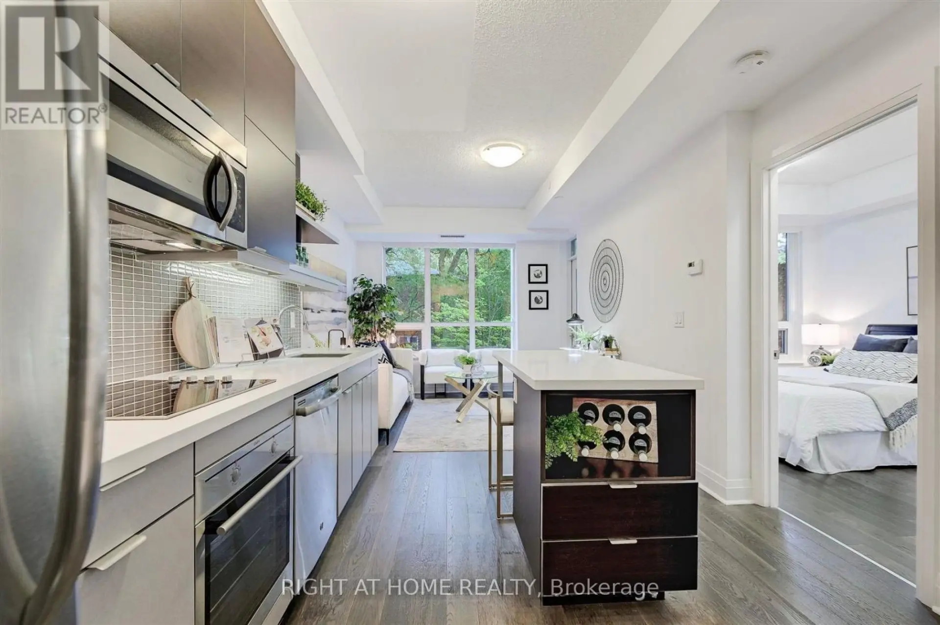 #228 399 SPRING GARDEN AVENUE - Image 2