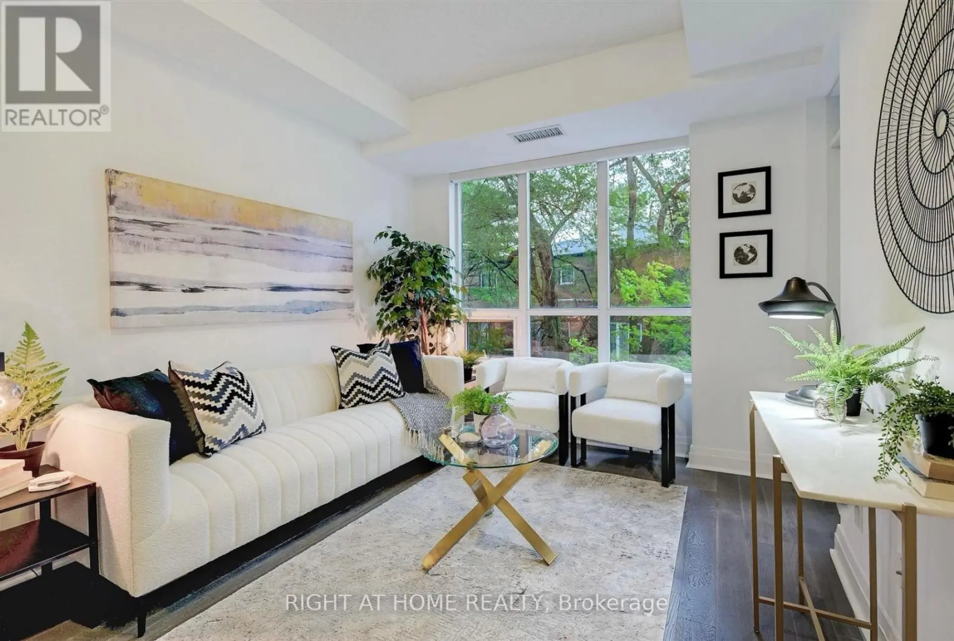 #228 399 SPRING GARDEN AVENUE - Image 5