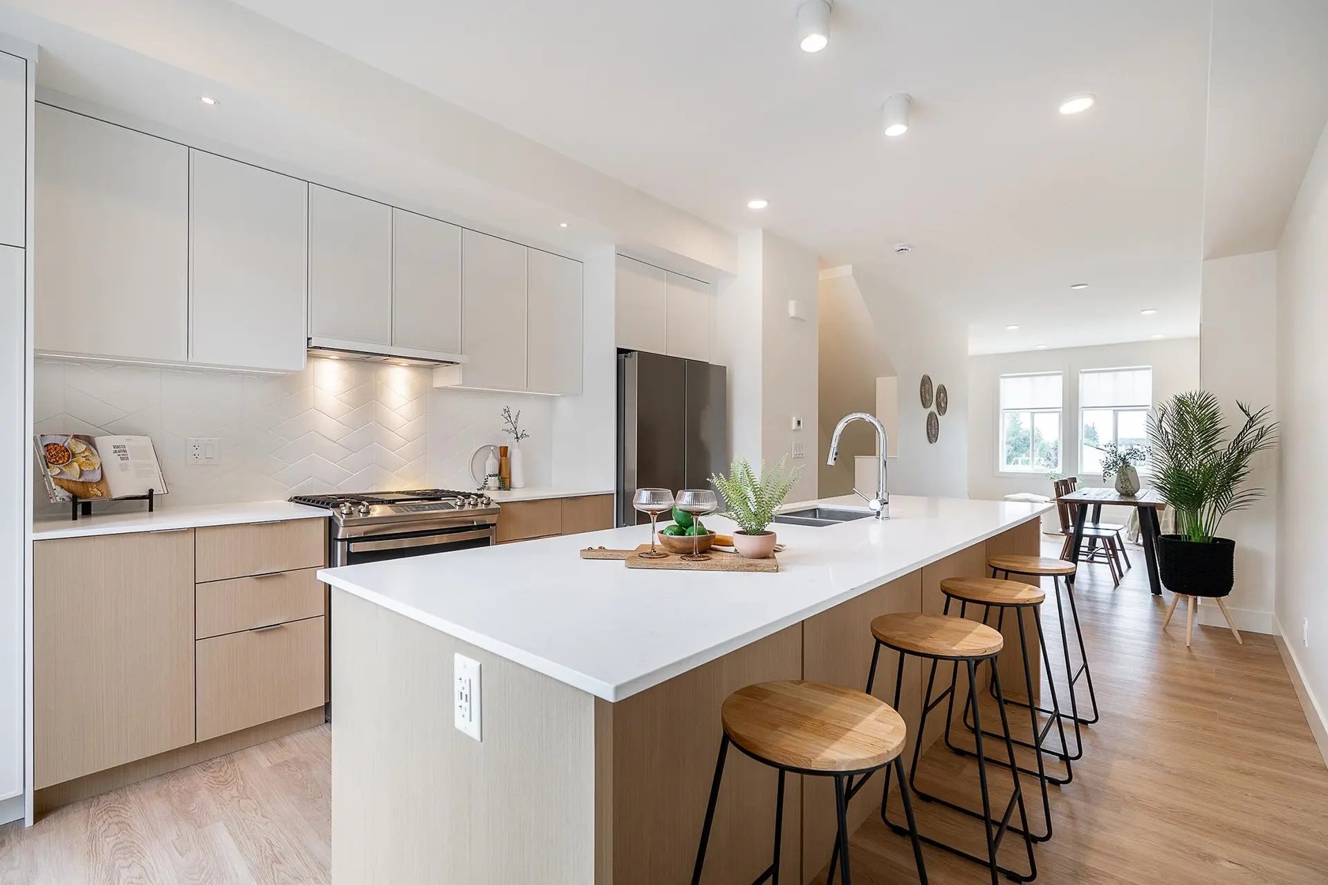 #179 2350 165 Street - Image 10