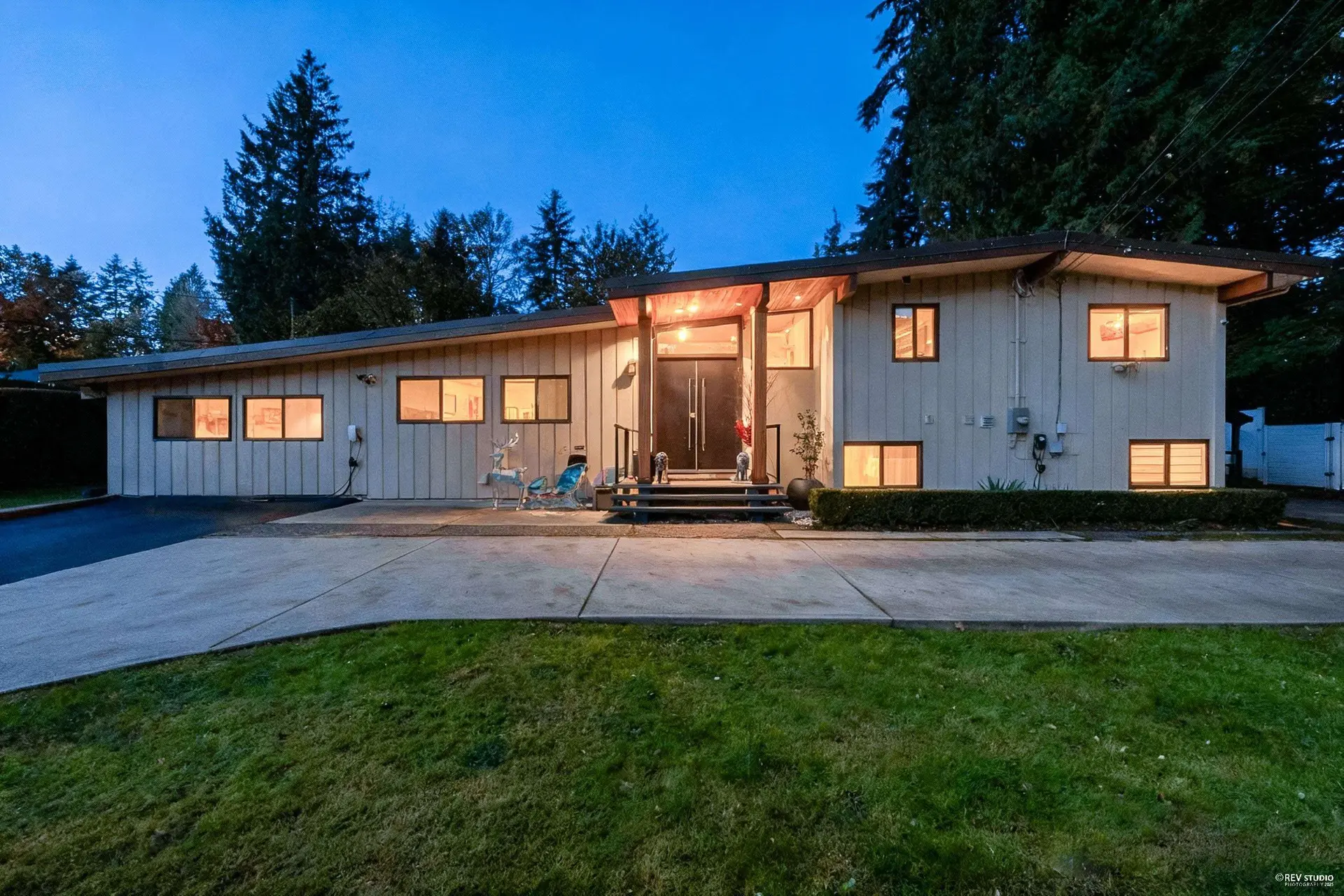 Property at 475 Newlands Road, West Vancouver, BC