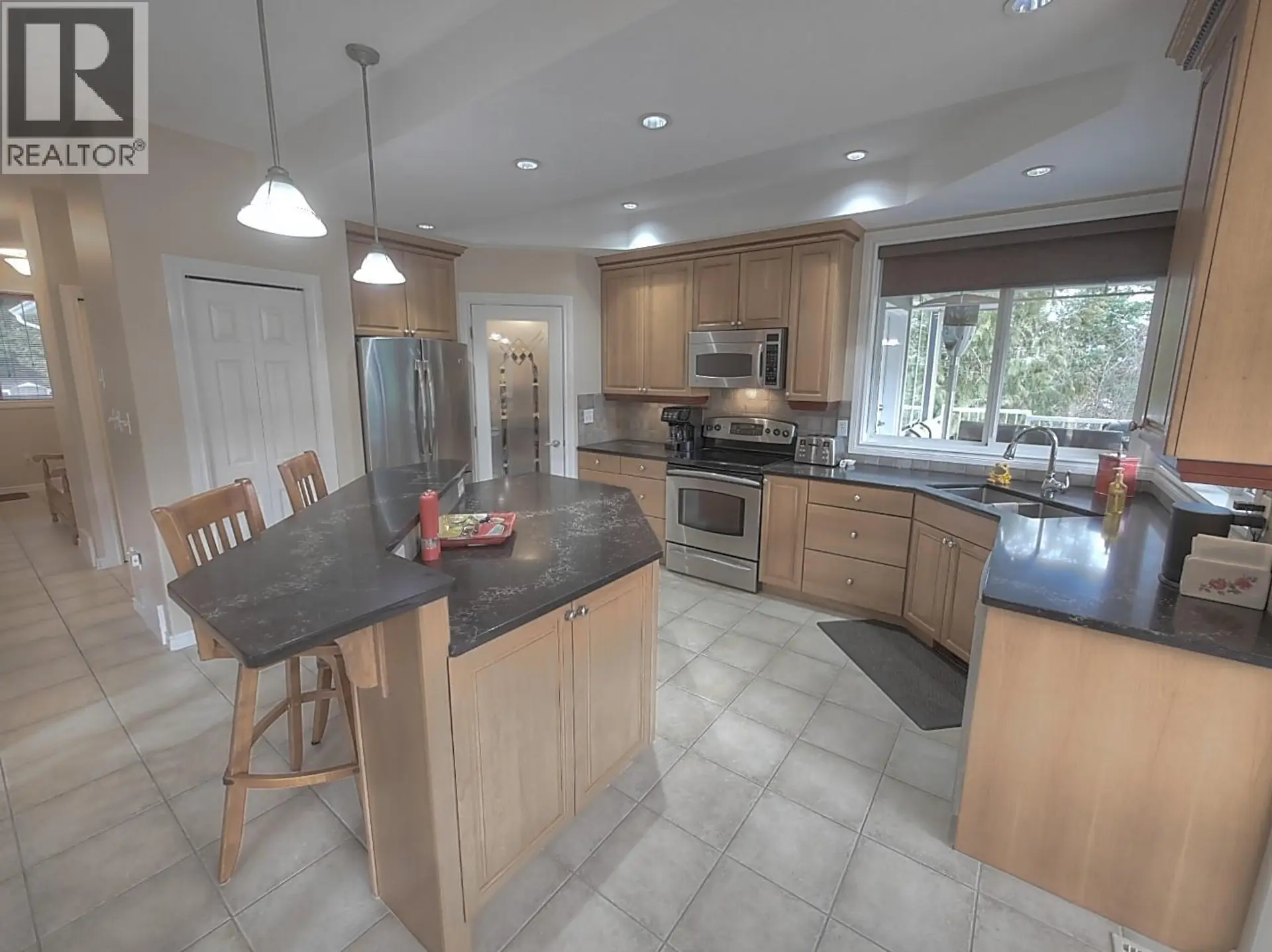 408 Balfour Heights Road - Image 4