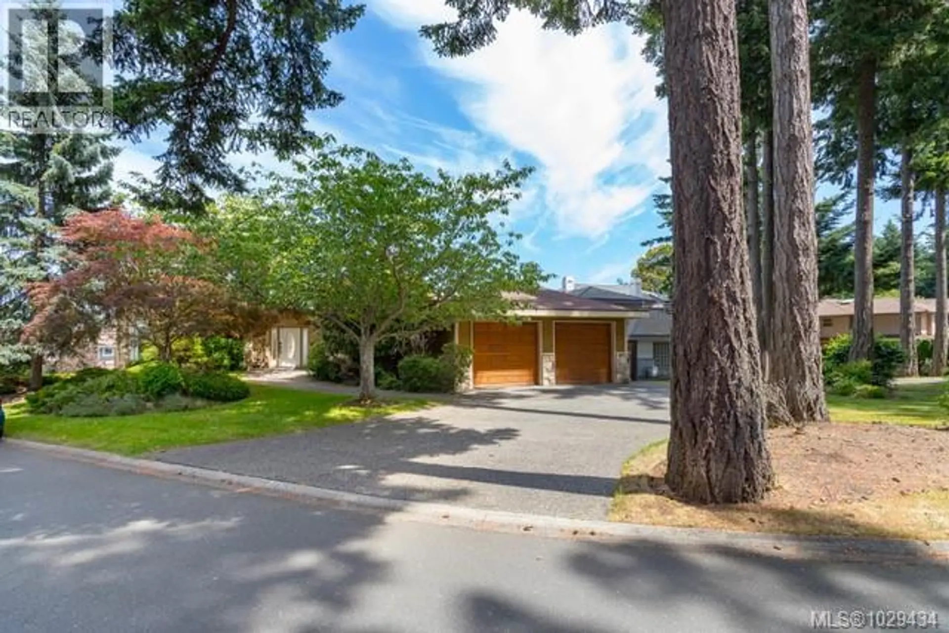 Property at 4405 Moonlight Lane, Saanich, BC