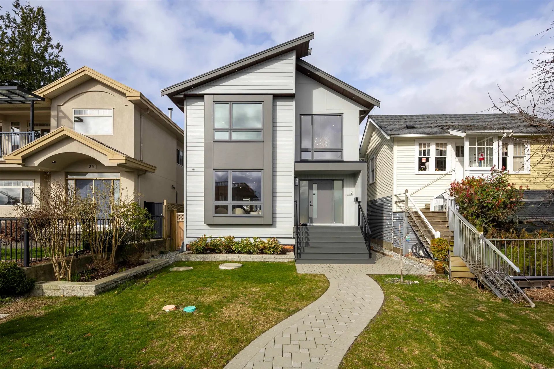 Property at 7 N Howard Avenue, Burnaby, BC