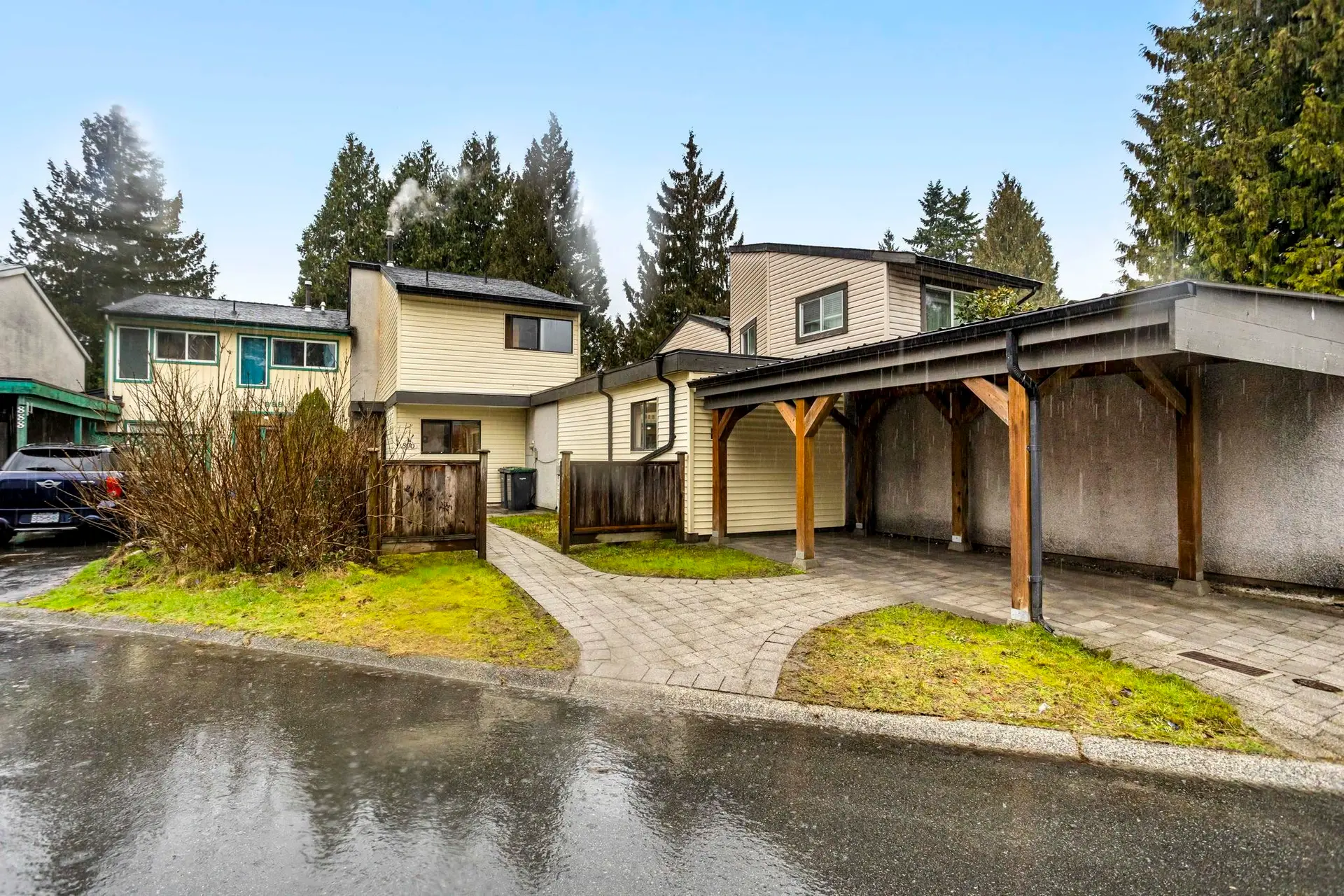 Property at 890 Pinebrook Place, Coquitlam, BC
