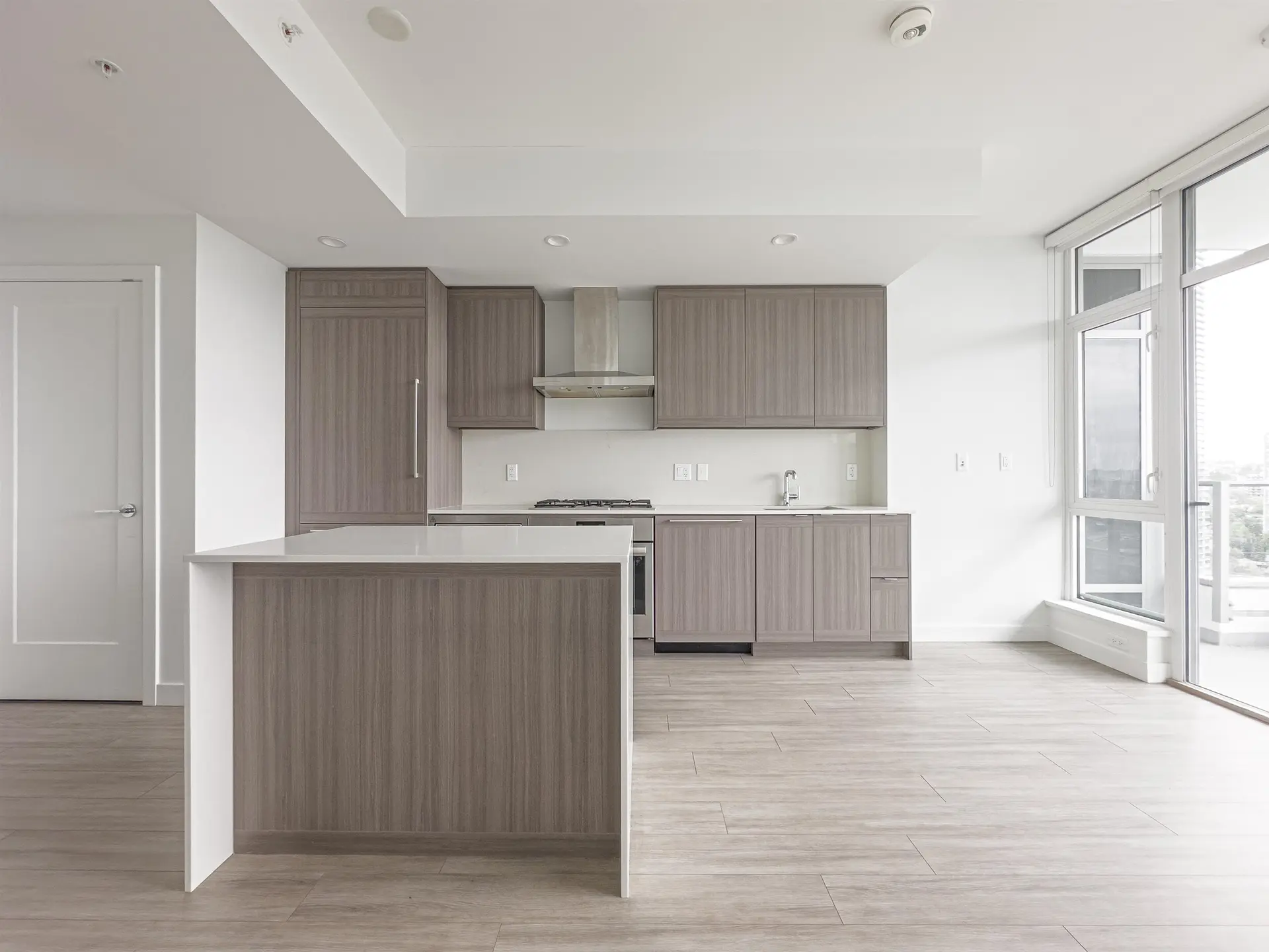 #2403 2351 Beta Avenue - Image 7