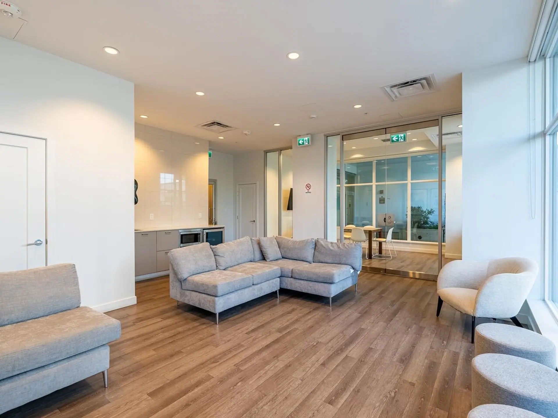 #2403 2351 Beta Avenue - Image 18