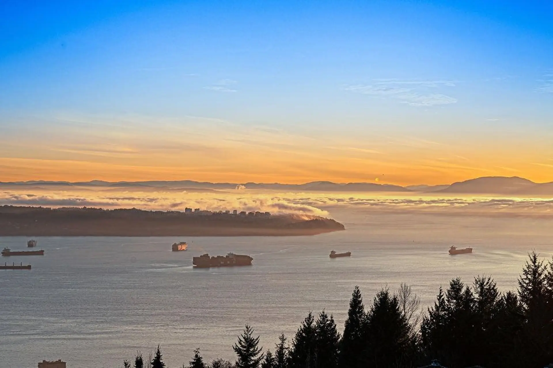 Property at 1626 Pinecrest Drive, West Vancouver, BC