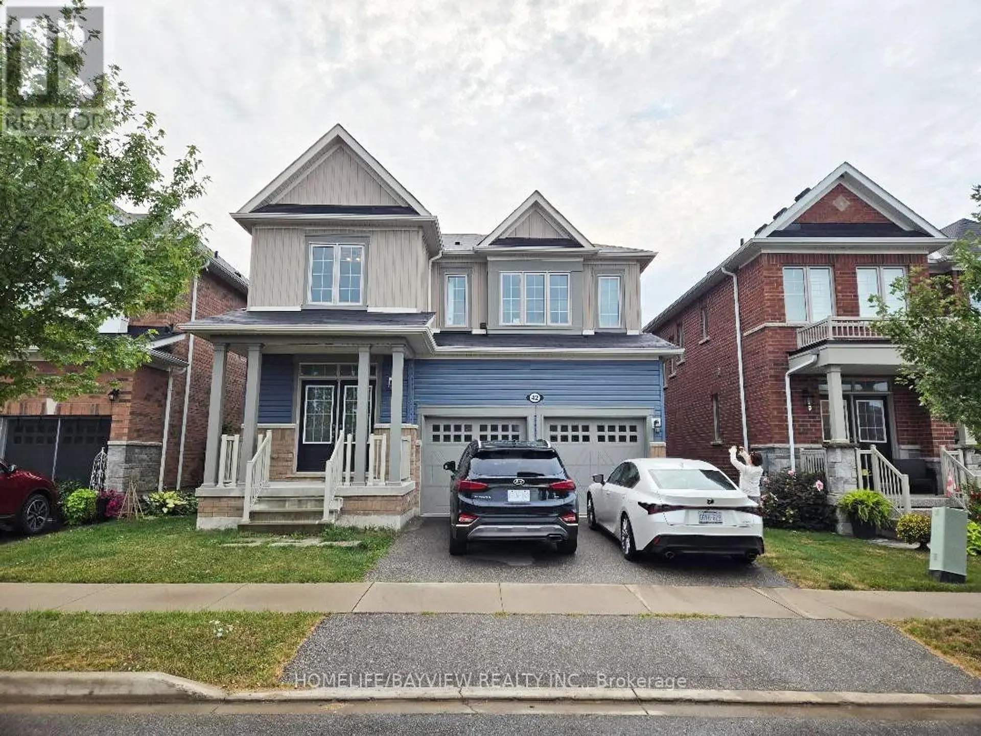 42 ANGELA CRESCENT - Image 1