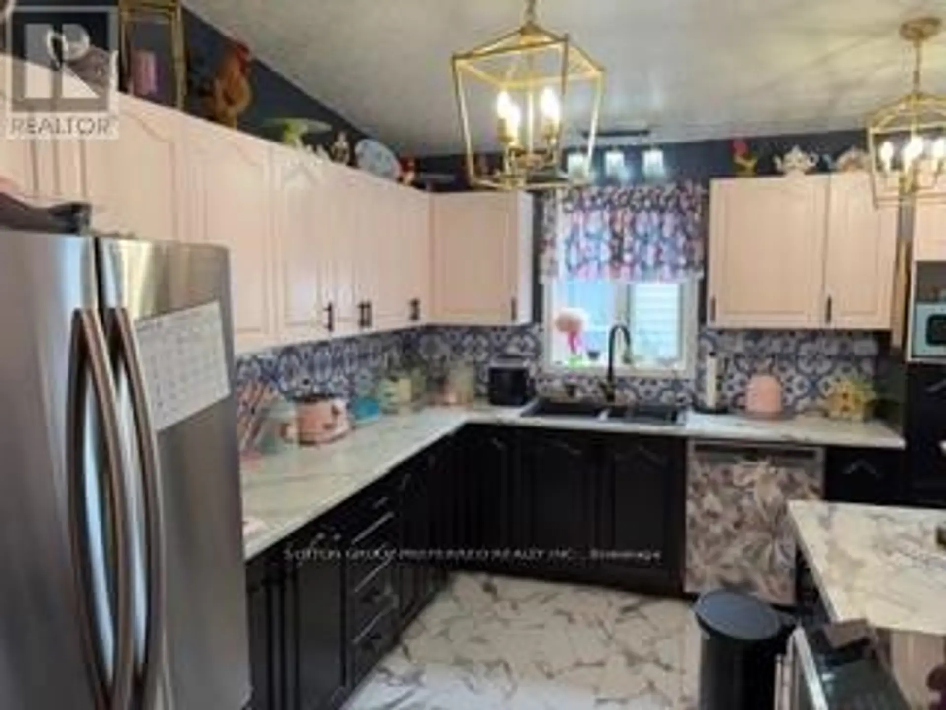 #1 11 STEWART STREET - Image 3