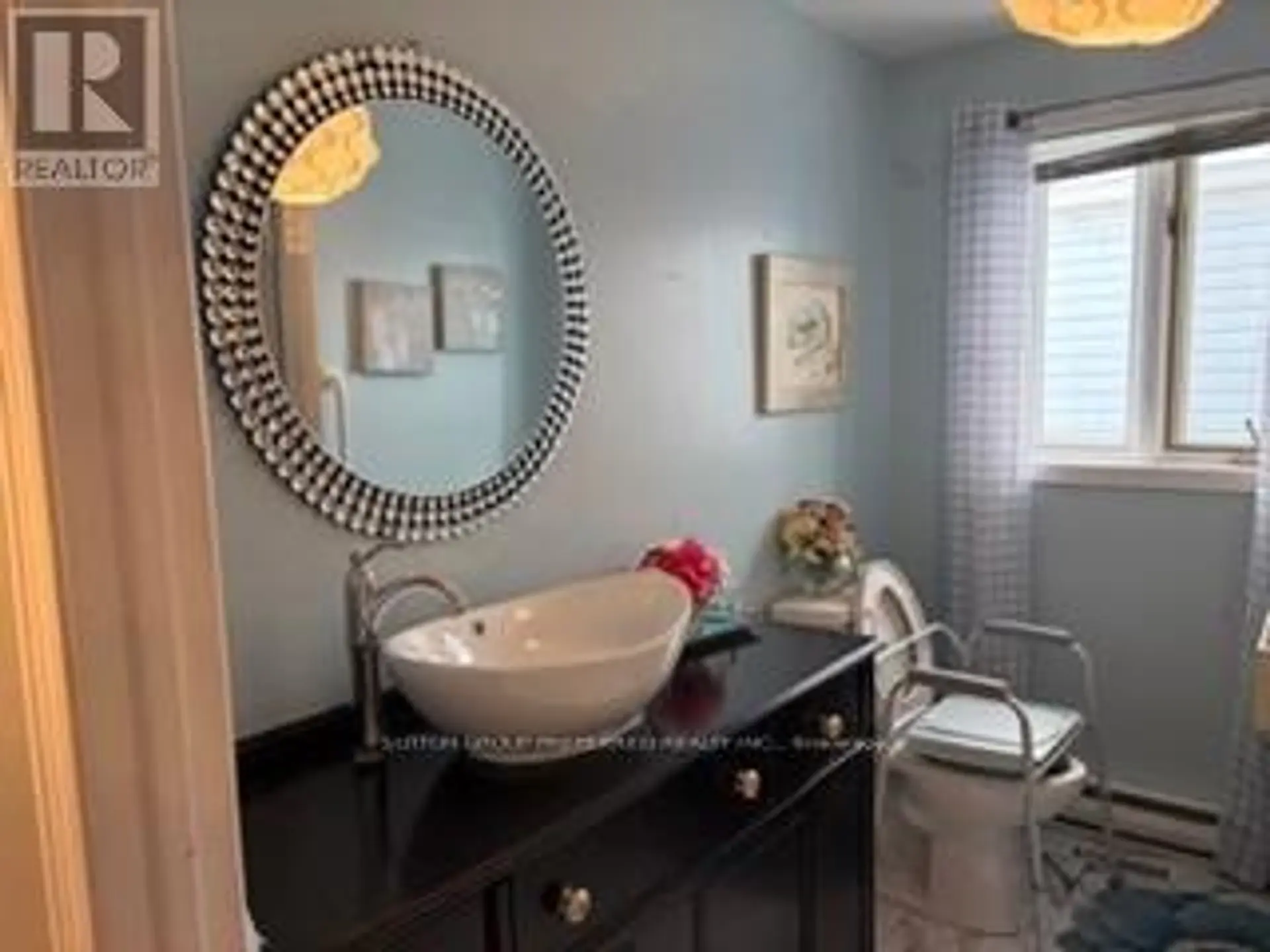 #1 11 STEWART STREET - Image 4