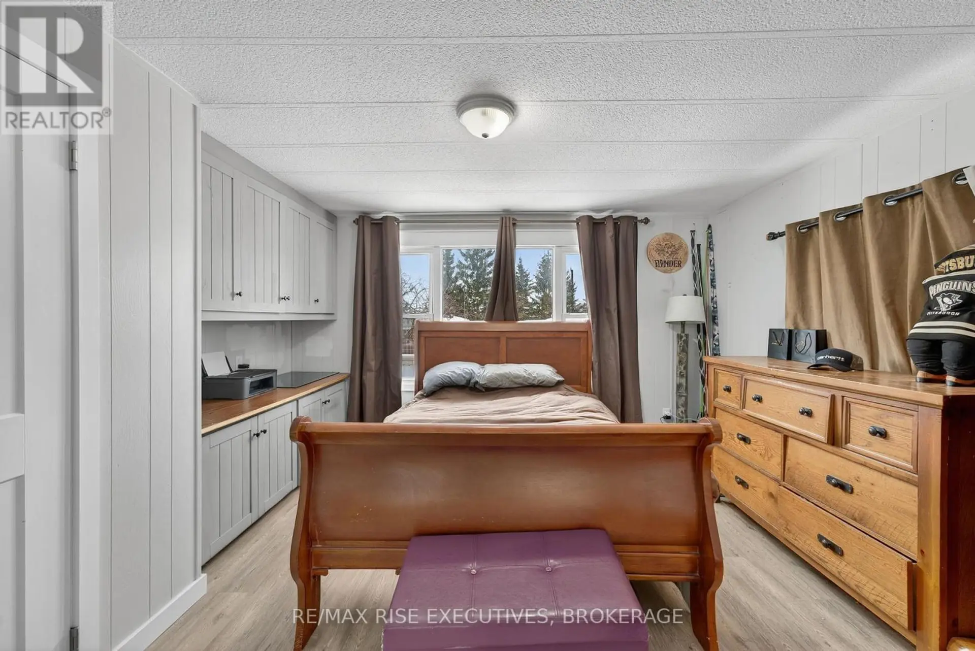 4 CEDAR STREET - Image 11