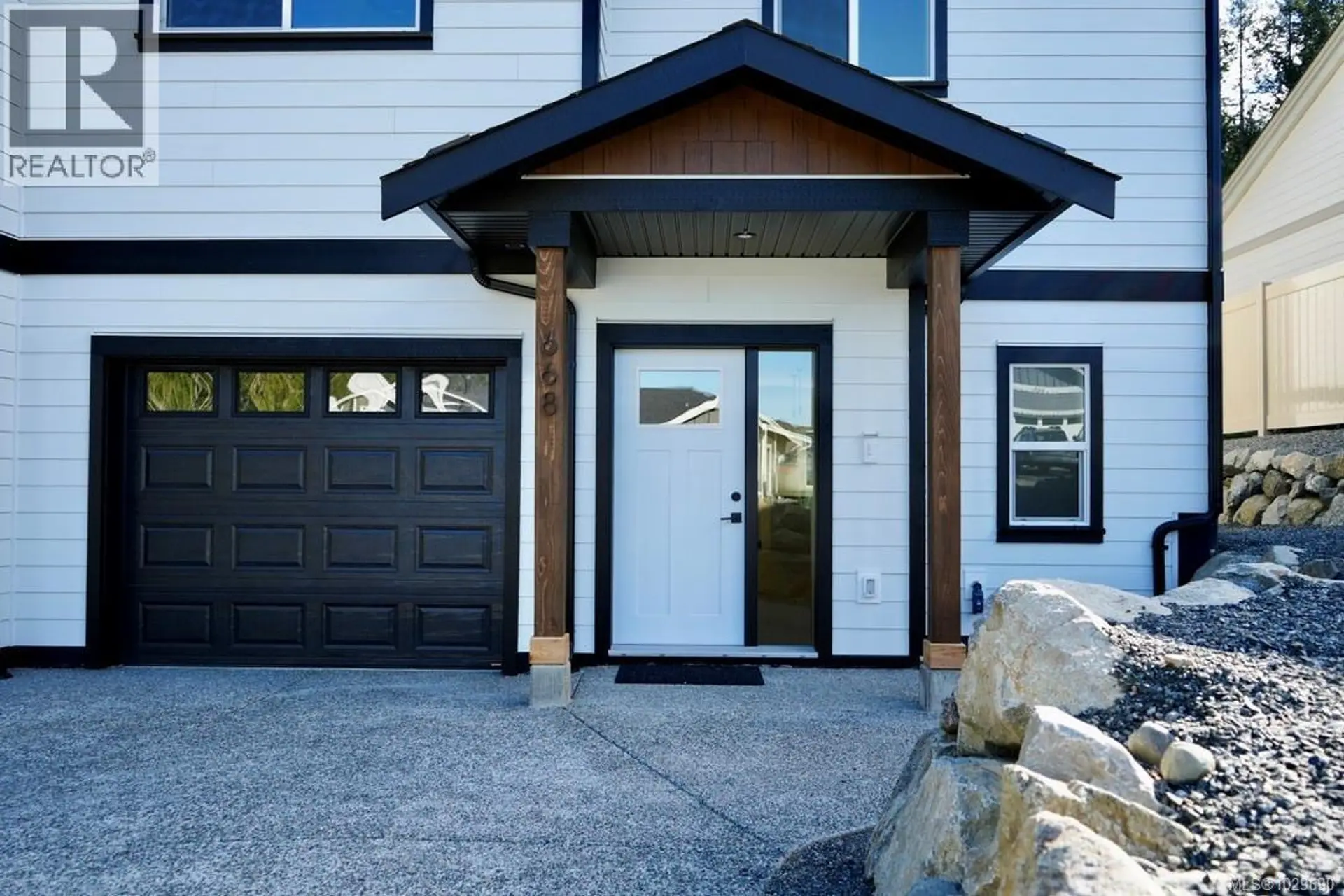 Property at 668 Sanderson Rd, Ladysmith, BC