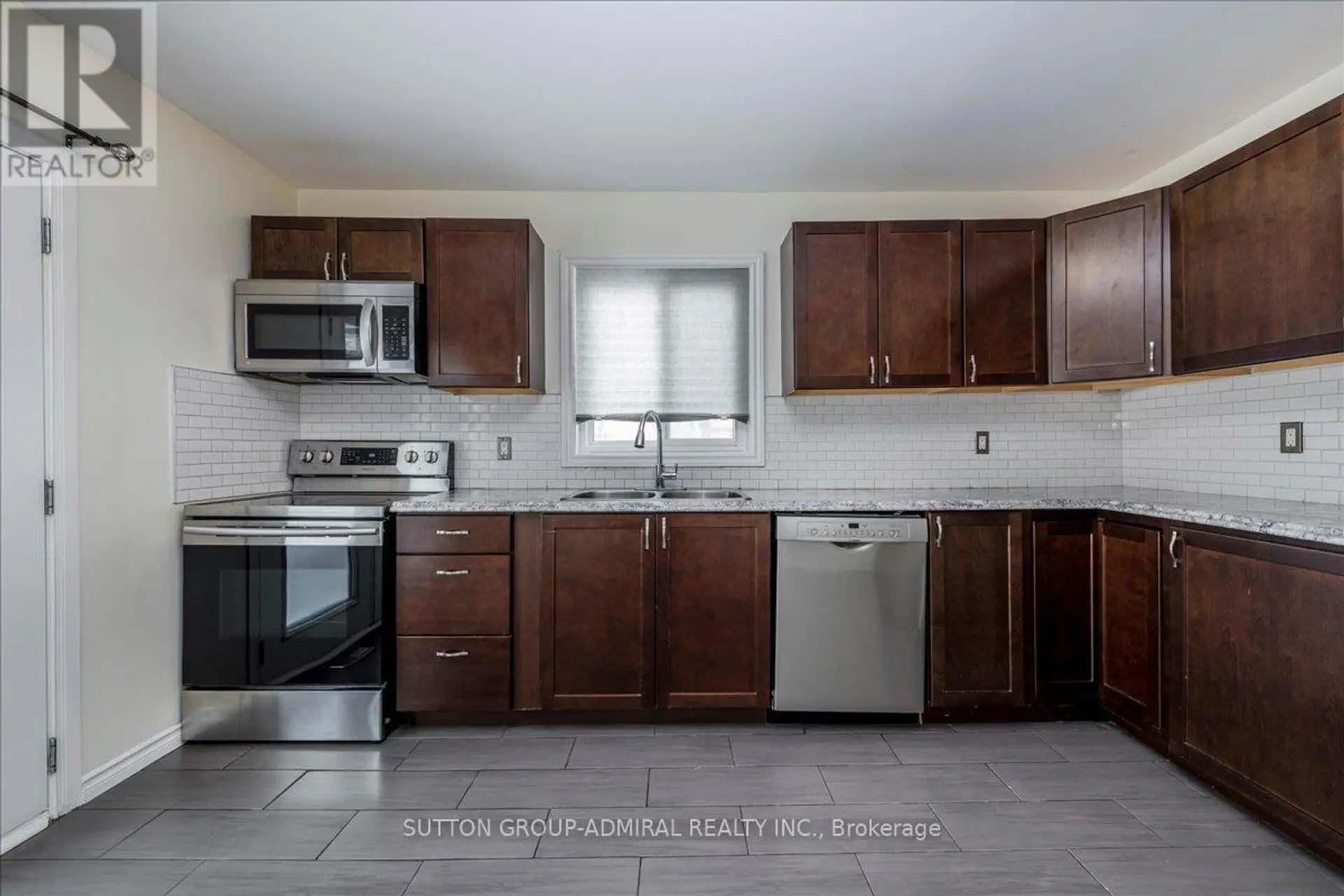 64 COPEMAN CRESCENT - Image 8